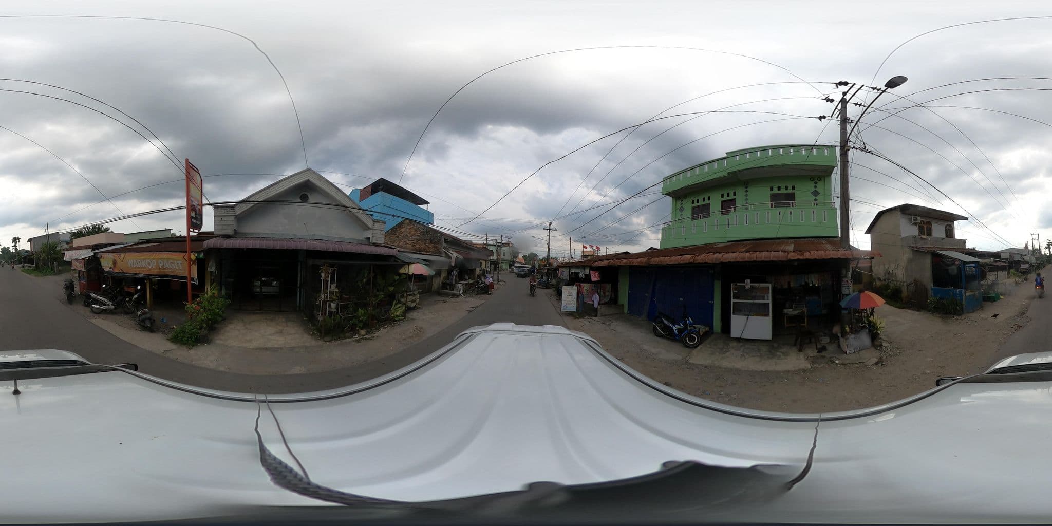 Street view near The Kana Kuta Hotel, Sunggal — © kaart_360 (CC BY-SA · Mapillary)