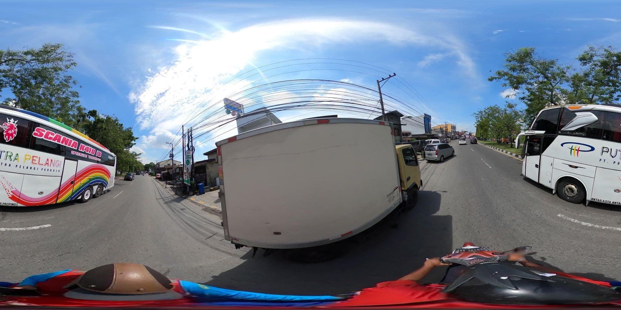 Street view near meuligon hotel  meulaboh, Deli Tua — © danbjoseph (CC BY-SA · Mapillary)