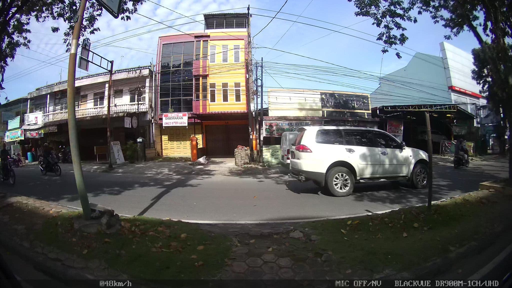 Street view near Gaminong House (GM House), Medan — © kaart_2 (CC BY-SA · Mapillary)