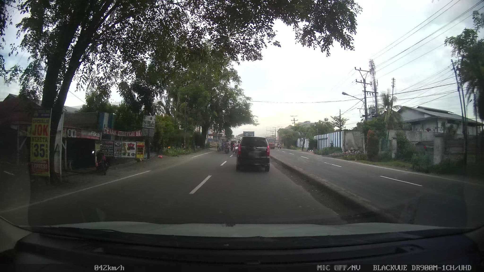 Street view near Grand Kuta Hotel, Sunggal — © kaart_2 (CC BY-SA · Mapillary)
