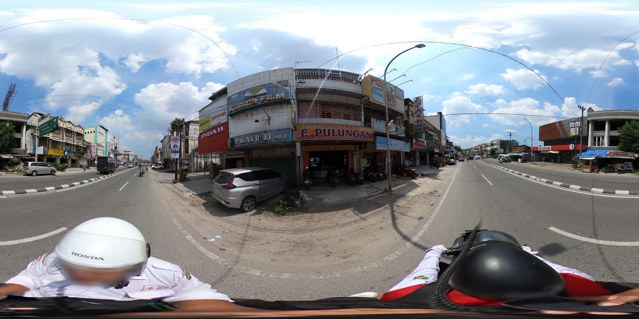 Street view near Sinabung Resort, Medan — © danbjoseph (CC BY-SA · Mapillary)