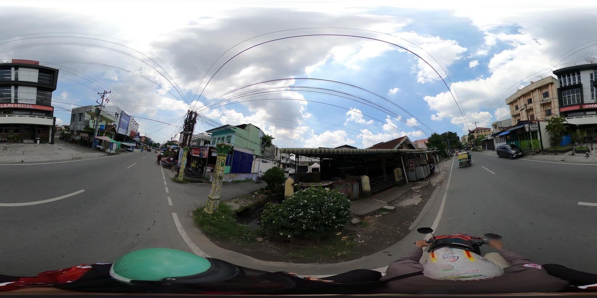 Street view near Airy Simpang Raya Amaliun Medan, Medan — © danbjoseph (CC BY-SA · Mapillary)