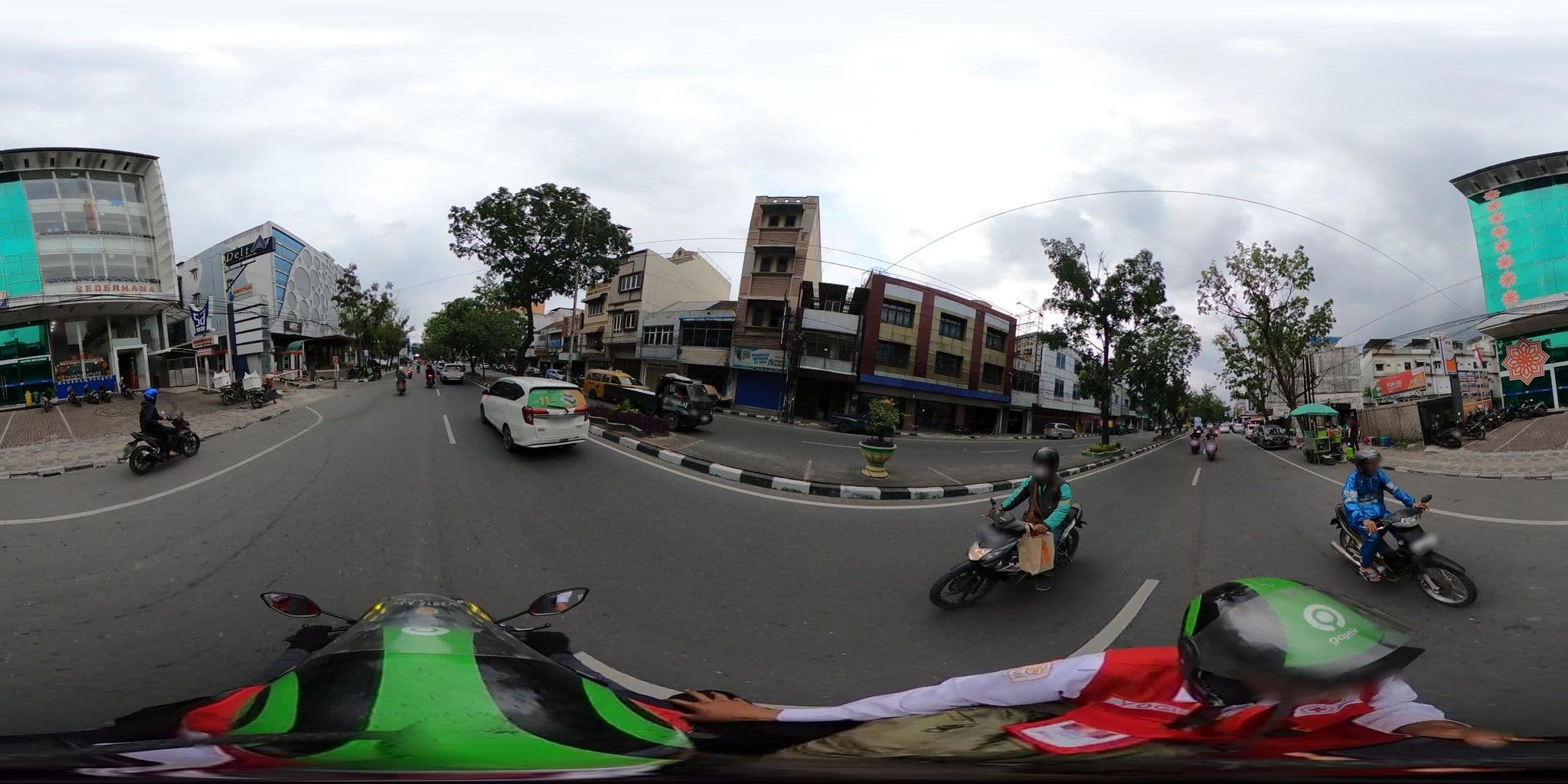 Street view near Hotel Soechy Int'l, Medan — © danbjoseph (CC BY-SA · Mapillary)
