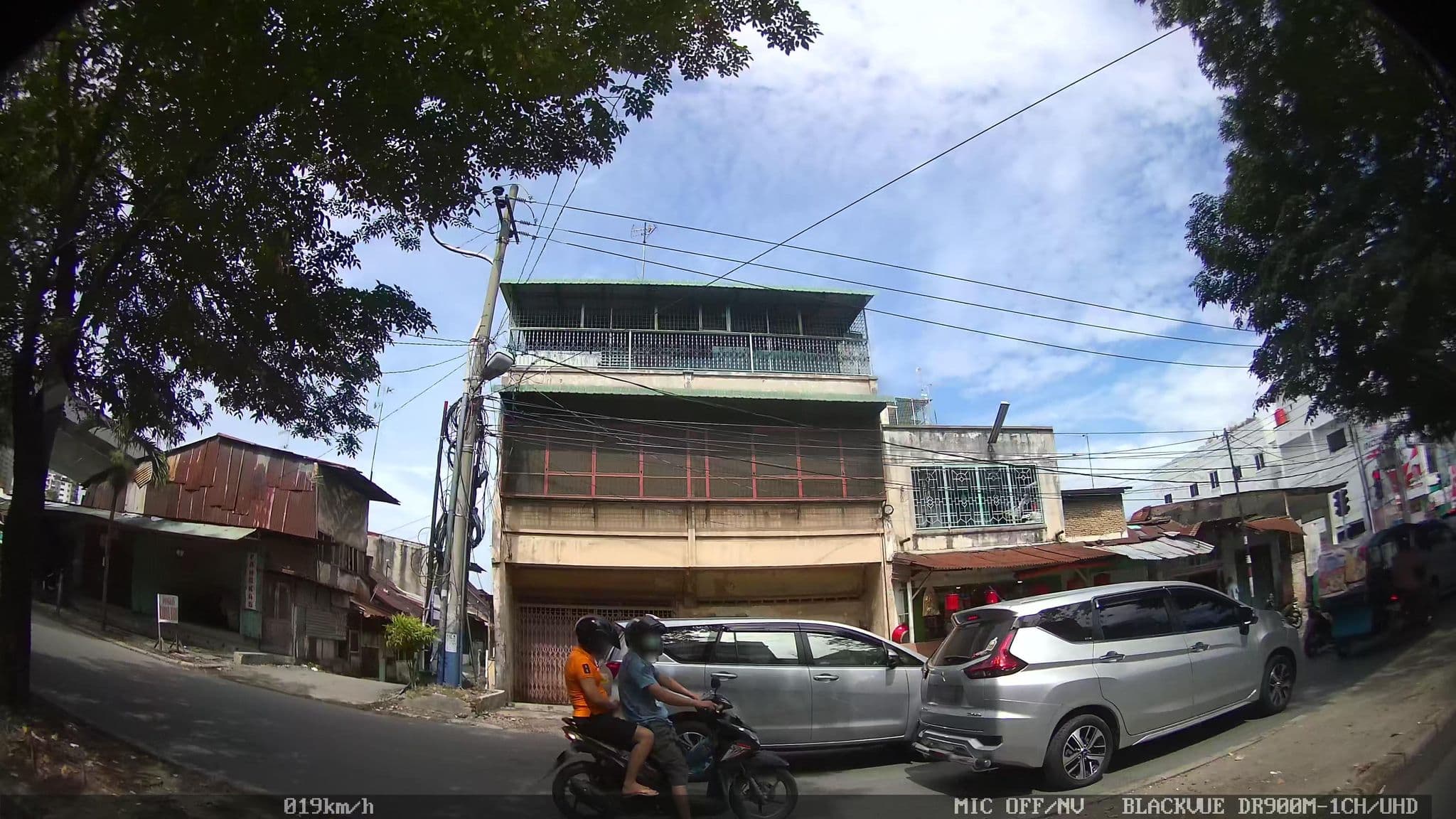 Street view near christina's private room!, Medan — © kaart_2 (CC BY-SA · Mapillary)