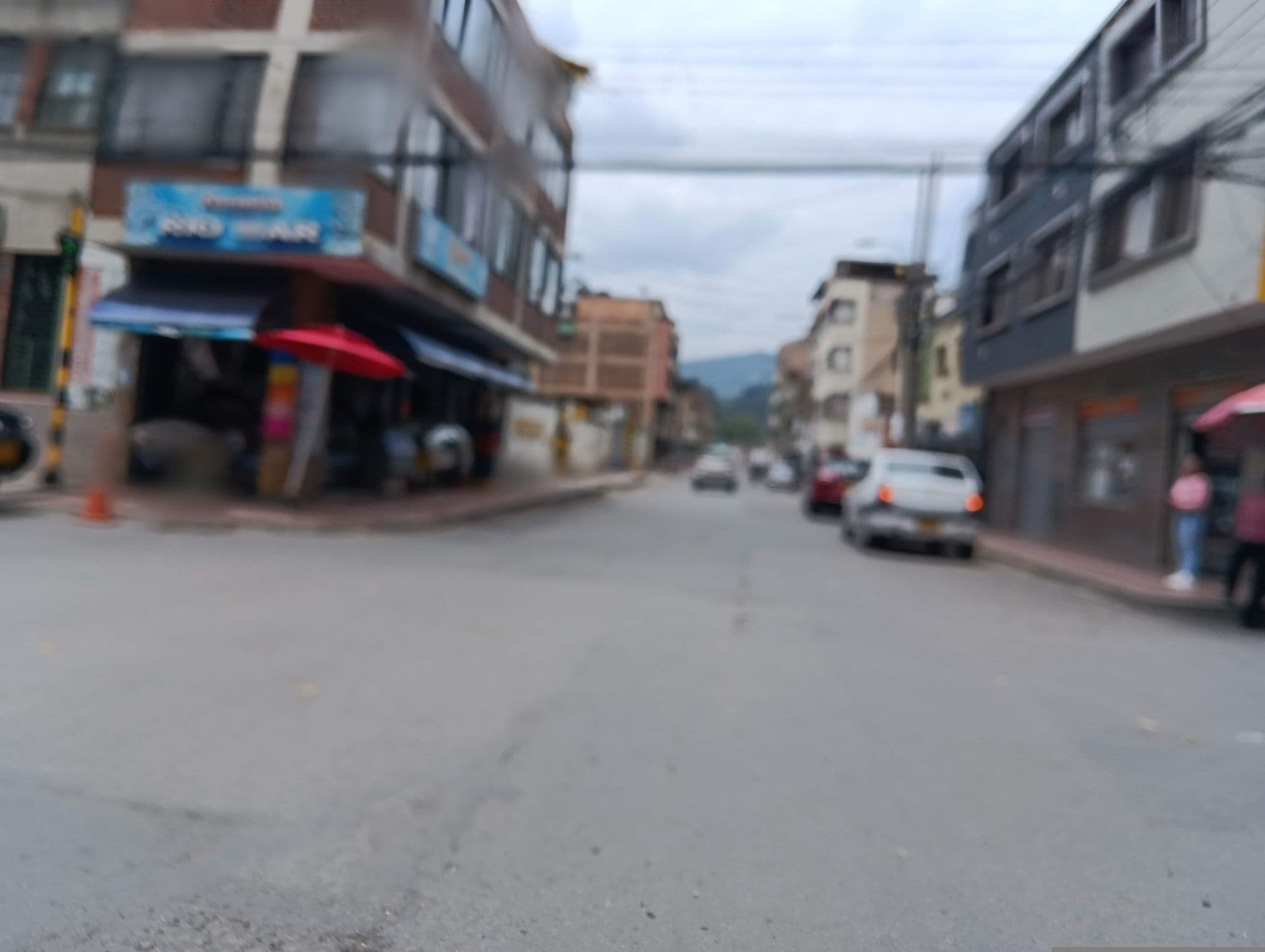 Street view near Hotel Esmeralda, Duitama — © leogiga (CC BY-SA · Mapillary)
