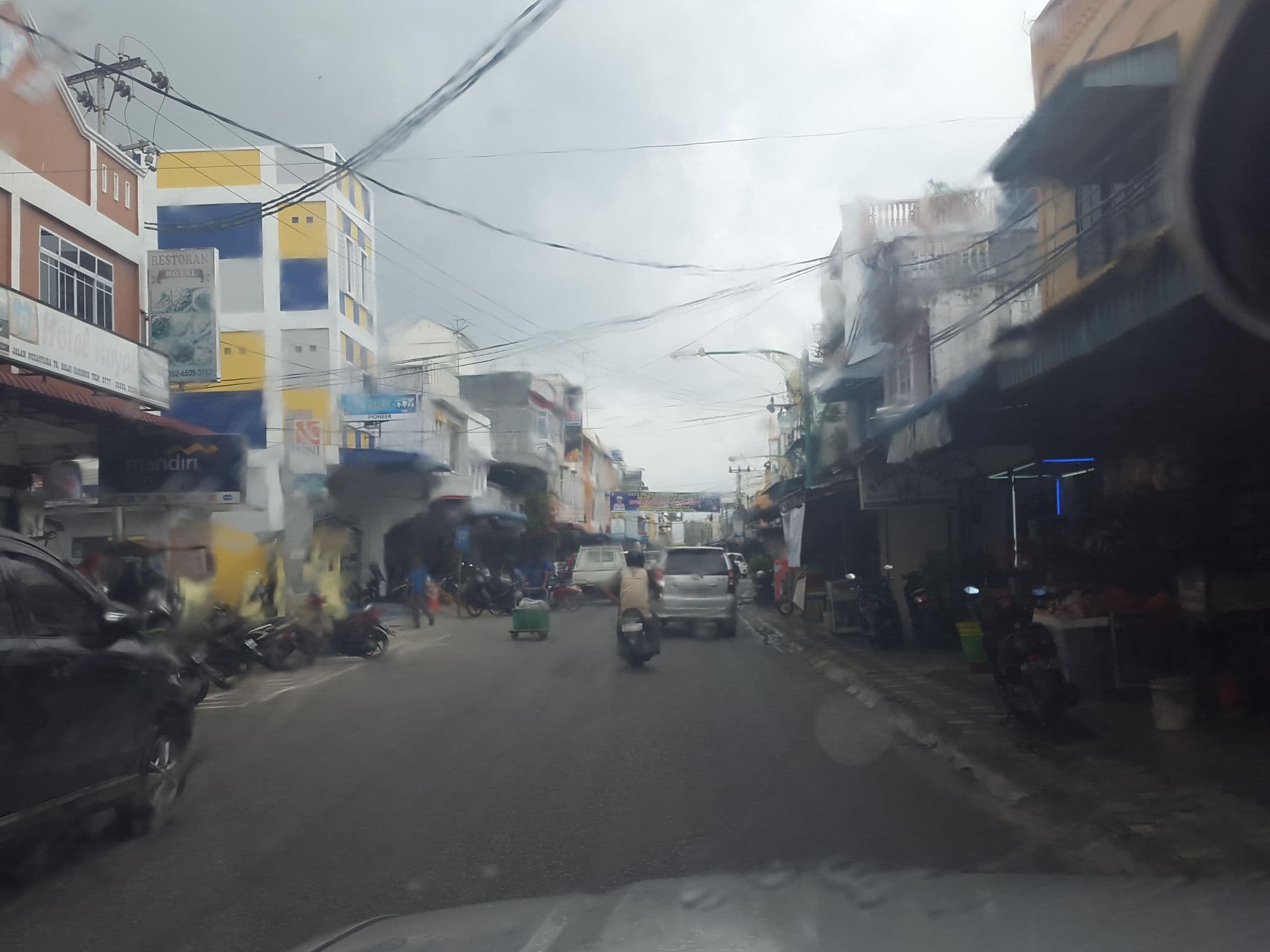 Street view near H3 Hotel, Tanjung Balai — © roadroid (CC BY-SA · Mapillary)