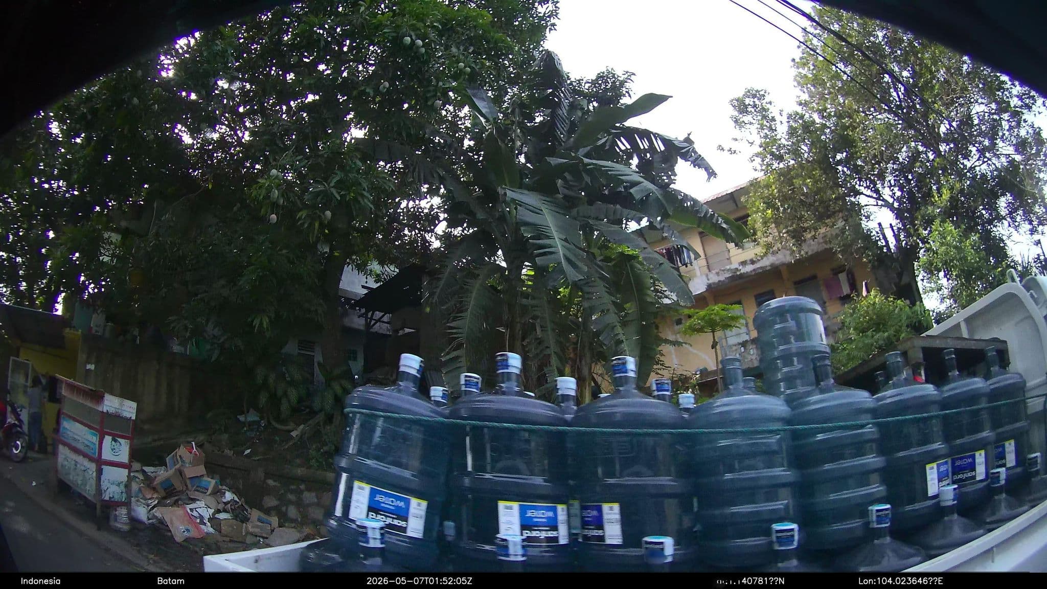 Street view near Grand View 99 Hotel & Apartment, Batam — © Kaart---RIGHT (CC BY-SA · Mapillary)