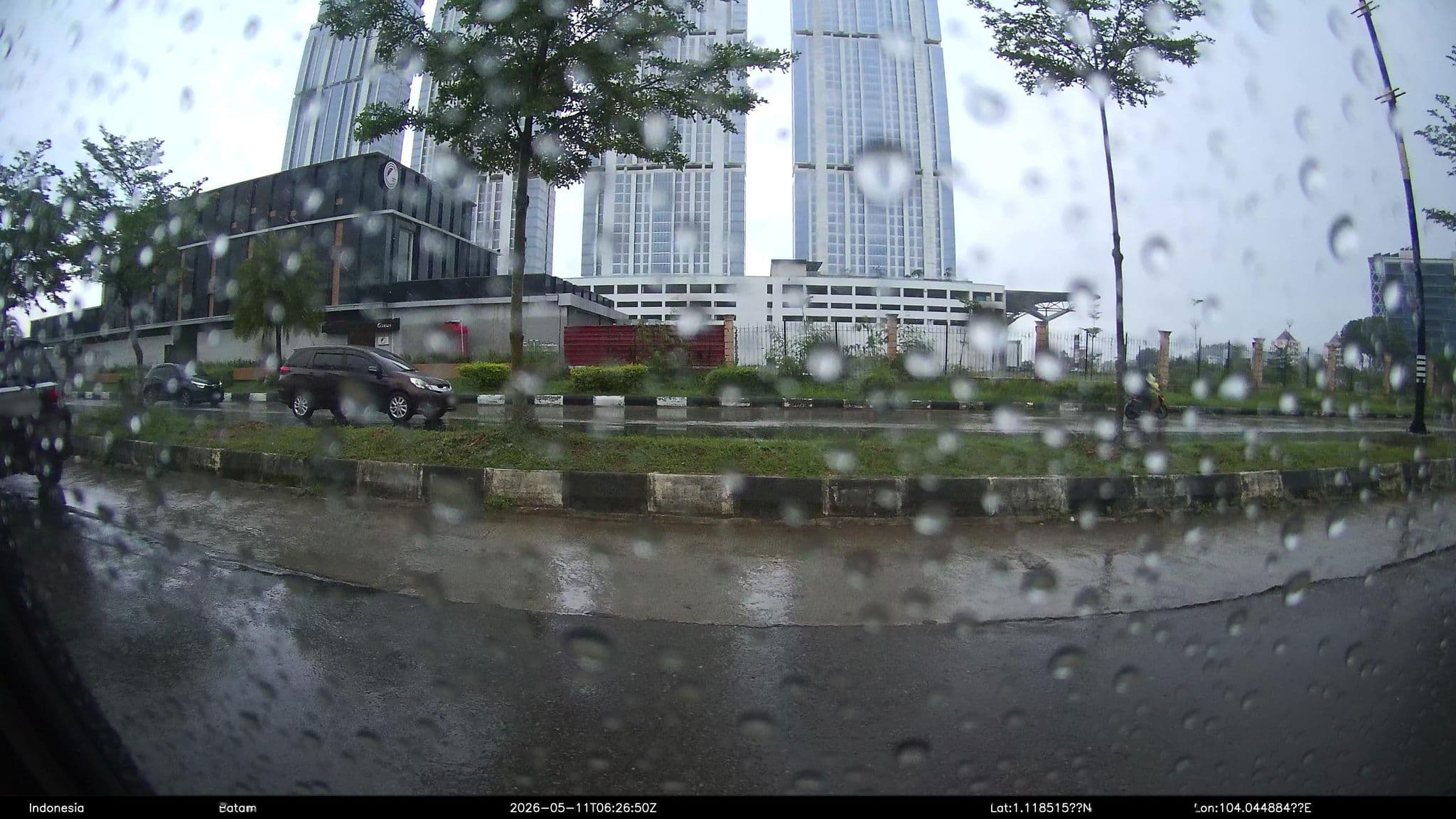 Street view near Louis Kienne Hotel, Batam — © Kaart---RIGHT (CC BY-SA · Mapillary)