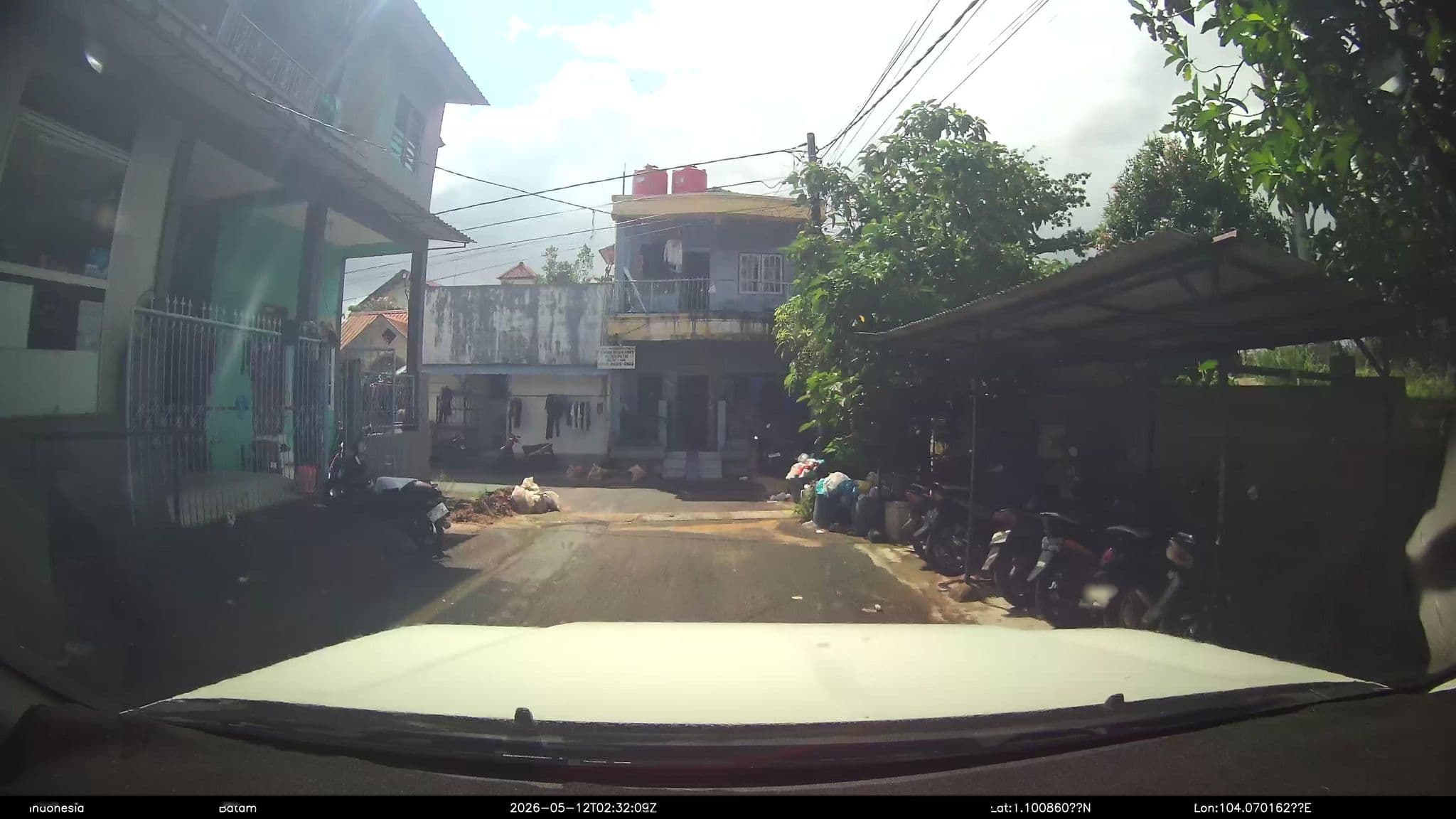 Street view near The Losari Hotel and Villas Bali, Batam — © Kaart---FRONT (CC BY-SA · Mapillary)
