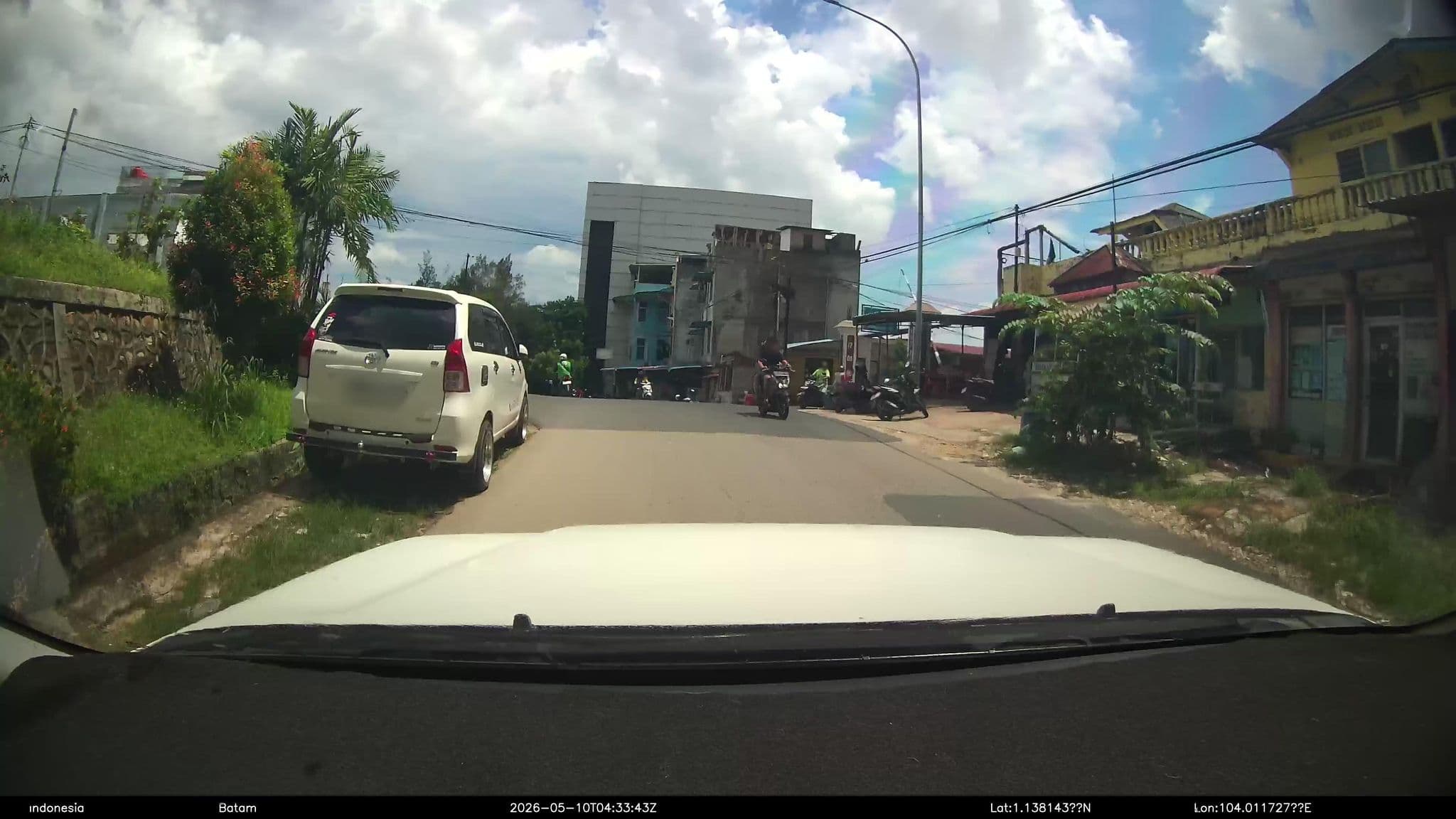 Street view near Hotel Indah, Batam — © Kaart---FRONT (CC BY-SA · Mapillary)