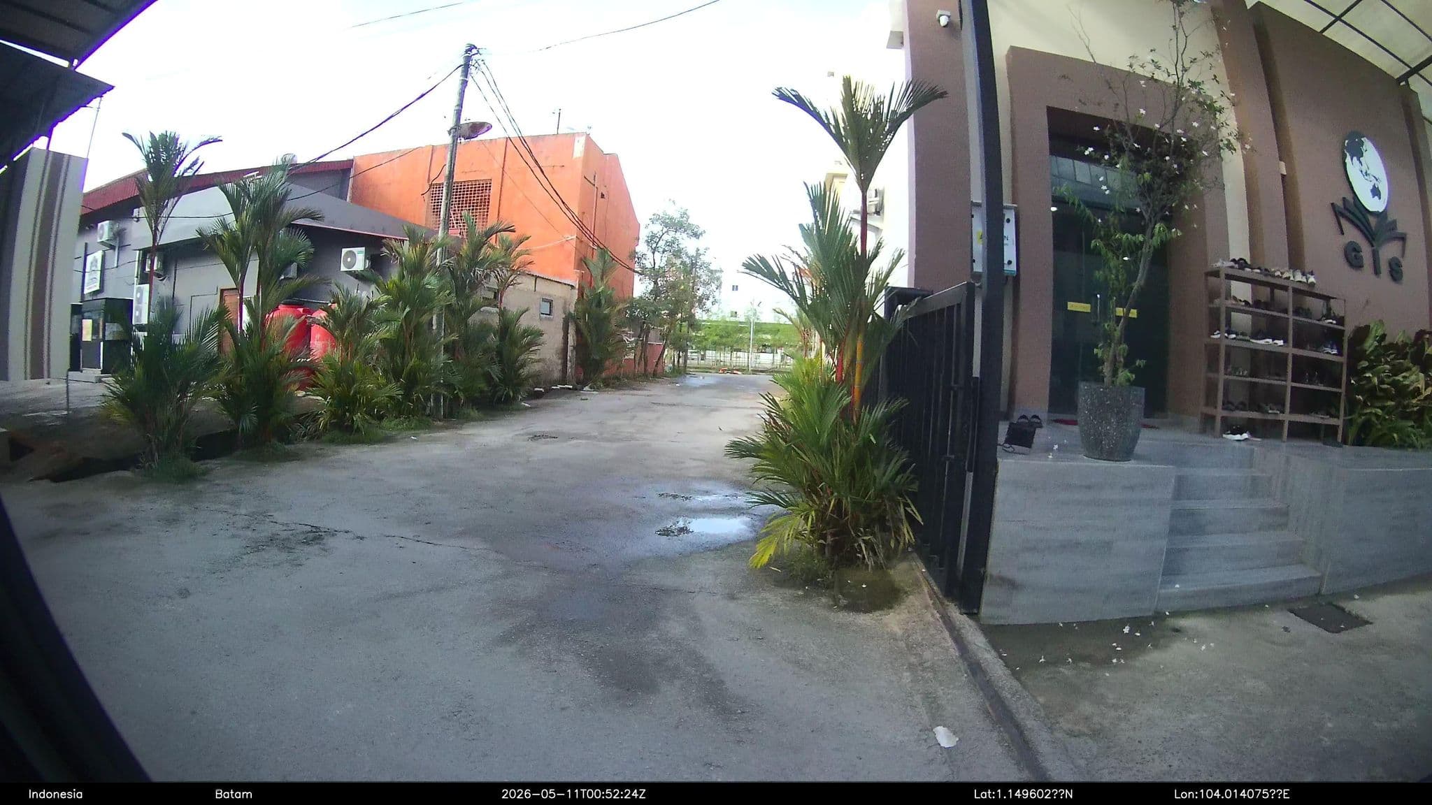 Street view near Puri Garden Hotel, Batam — © Kaart---RIGHT (CC BY-SA · Mapillary)