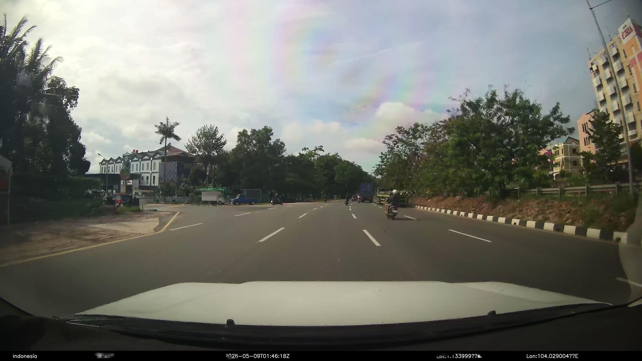 Street view near Ruang tunggu lyori aerotel, Batam — © Kaart---FRONT (CC BY-SA · Mapillary)
