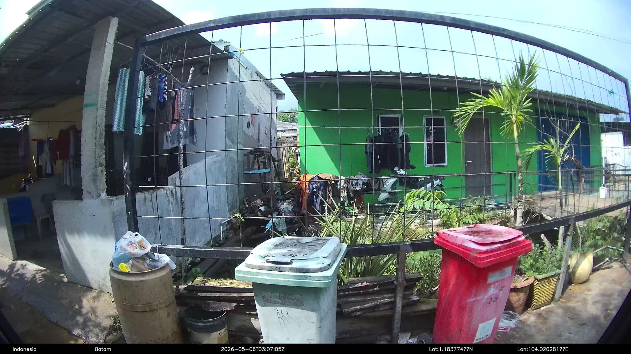 Street view near Kost Salon Ayu, Batam — © Kaart---LEFT (CC BY-SA · Mapillary)