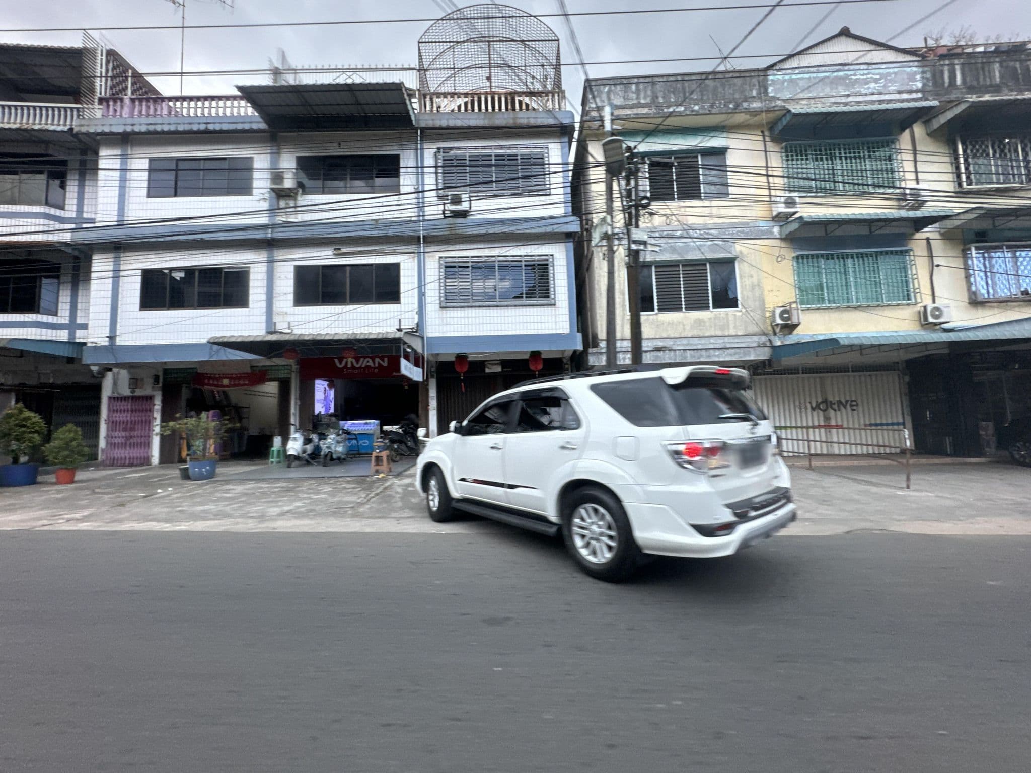 Street view near Hotel Harmoni Tanjung Pinang, Tanjung Pinang — © filipb (CC BY-SA · Mapillary)