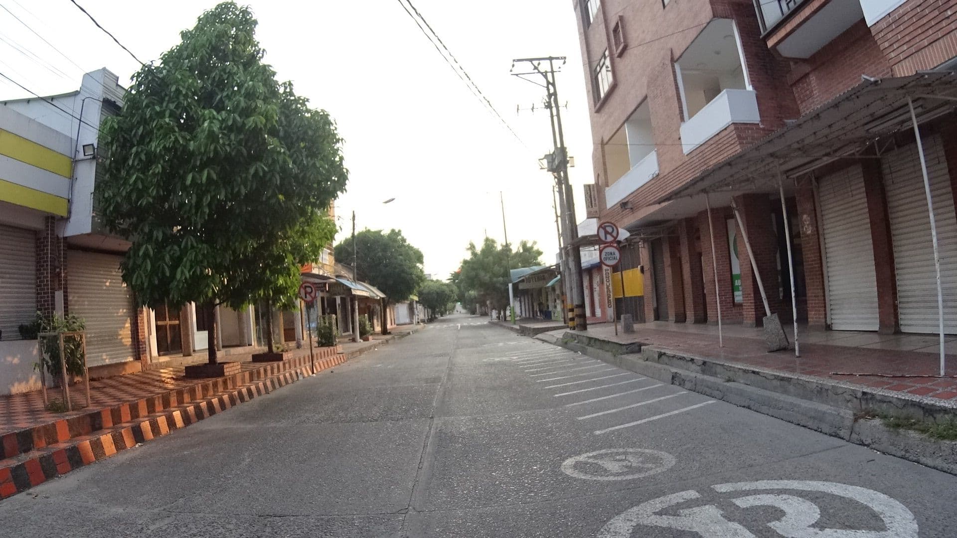 Street view near Hotel Casa Dorada, La Dorada — © juliancastroz (CC BY-SA · Mapillary)