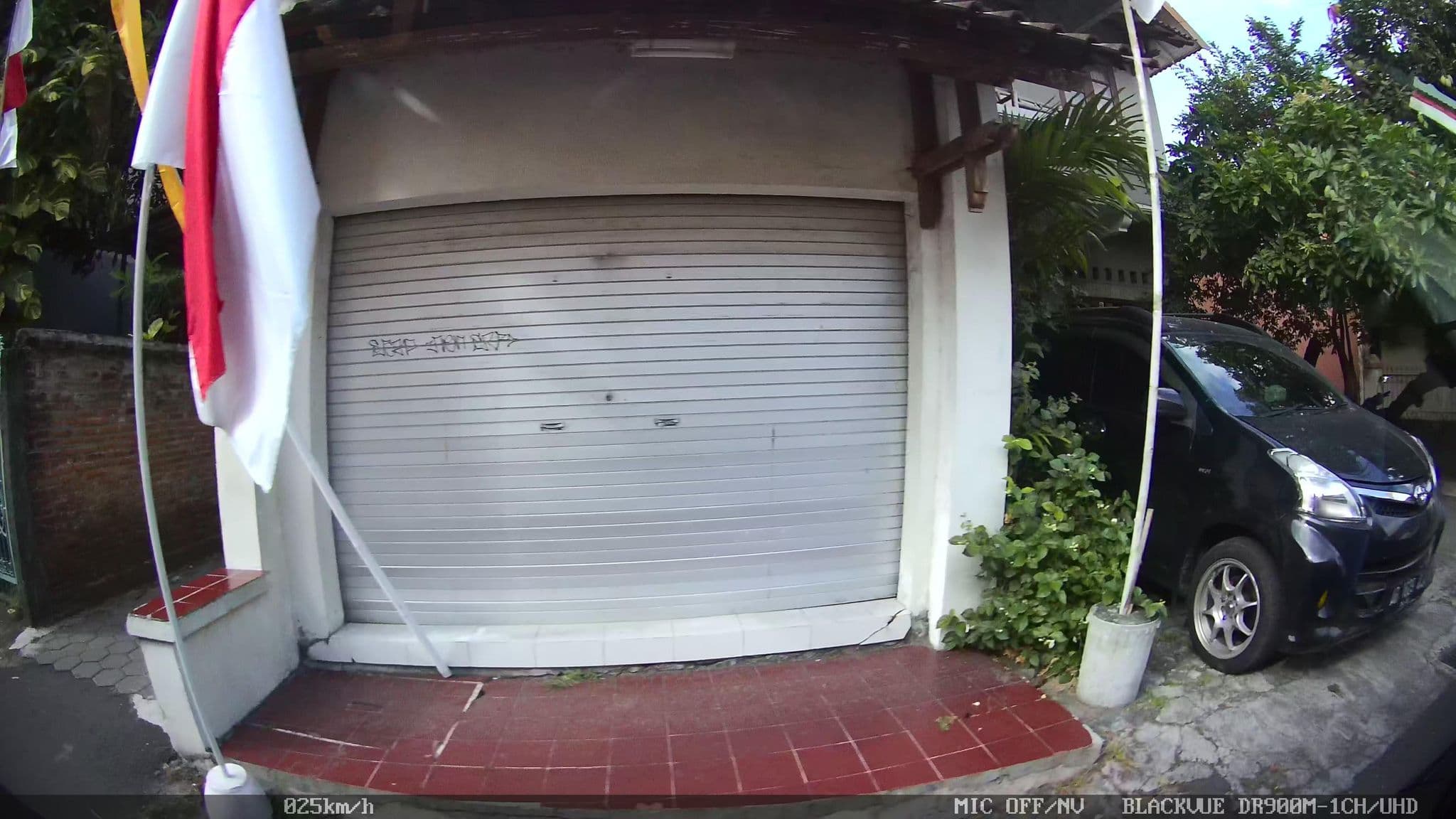 Street view near Santalum Hotel Jl.Parang Tritis Jogjakarta, Yogyakarta — © kaart_2 (CC BY-SA · Mapillary)