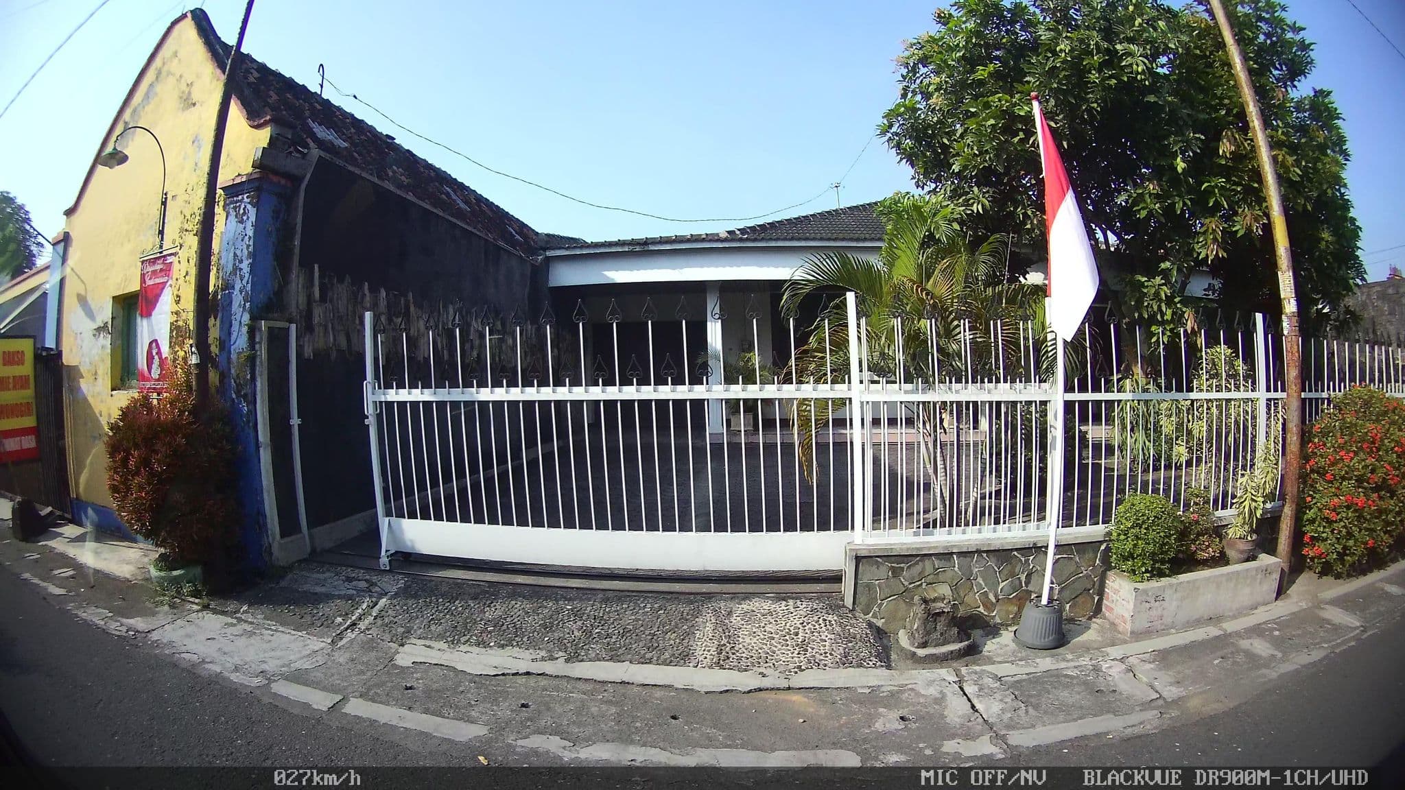 Street view near Hotel Kristalit, Yogyakarta — © kaart_1 (CC BY-SA · Mapillary)