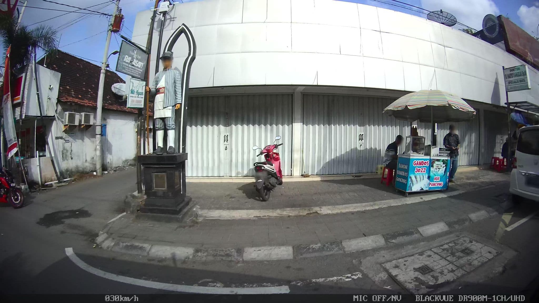 Street view near hotel pangeran emas yogya, Yogyakarta — © kaart_1 (CC BY-SA · Mapillary)