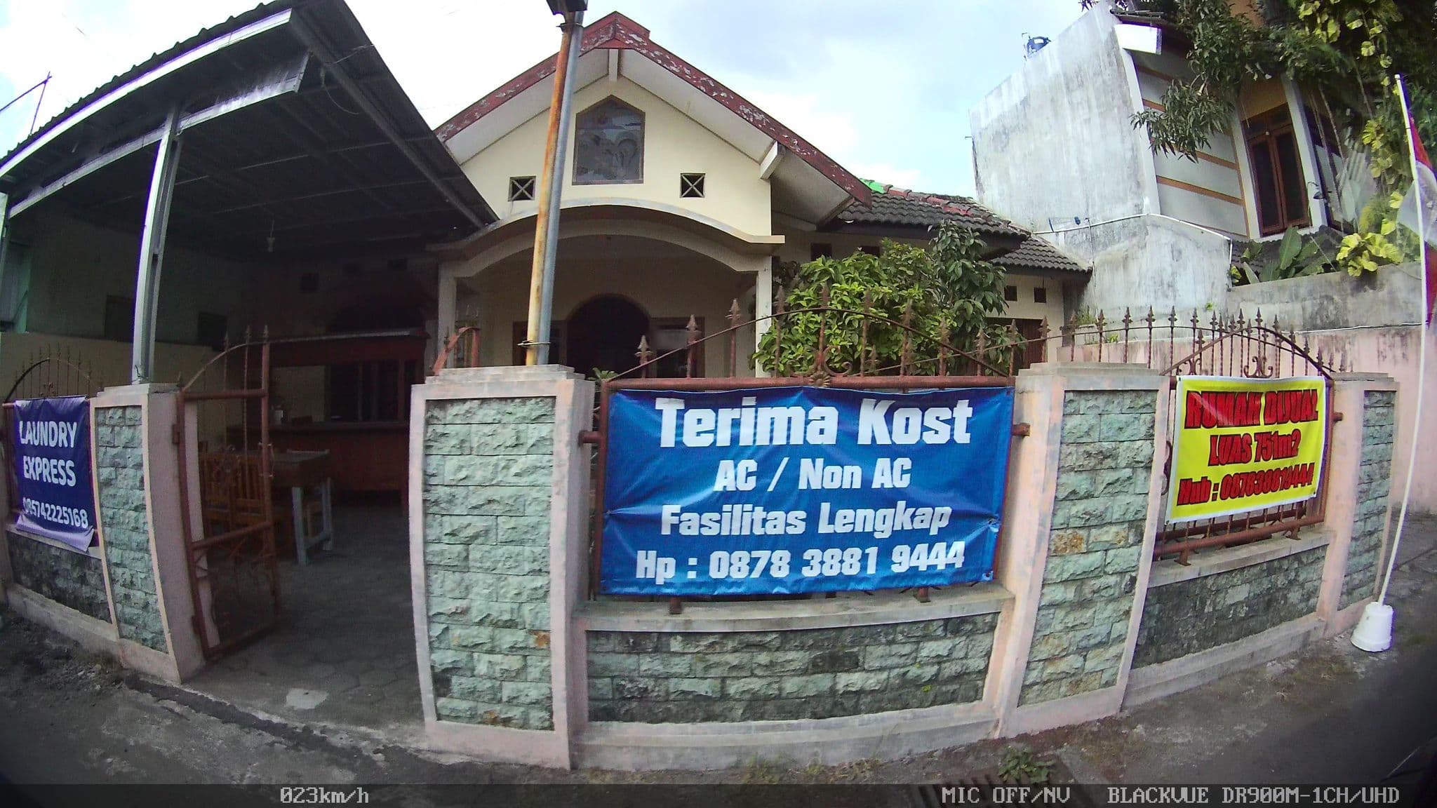 Street view near Dana hotel, Yogyakarta — © kaart_1 (CC BY-SA · Mapillary)