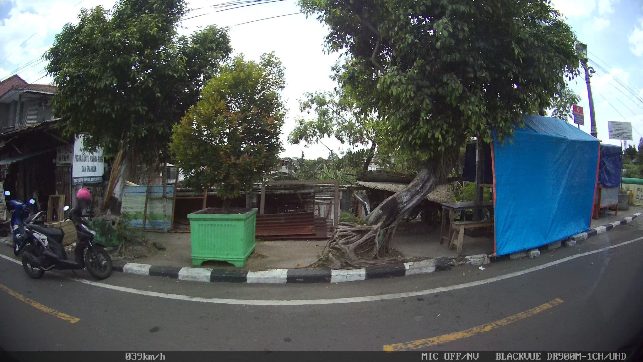 Street view near Hotel Bugis Asri, Yogyakarta — © kaart_1 (CC BY-SA · Mapillary)