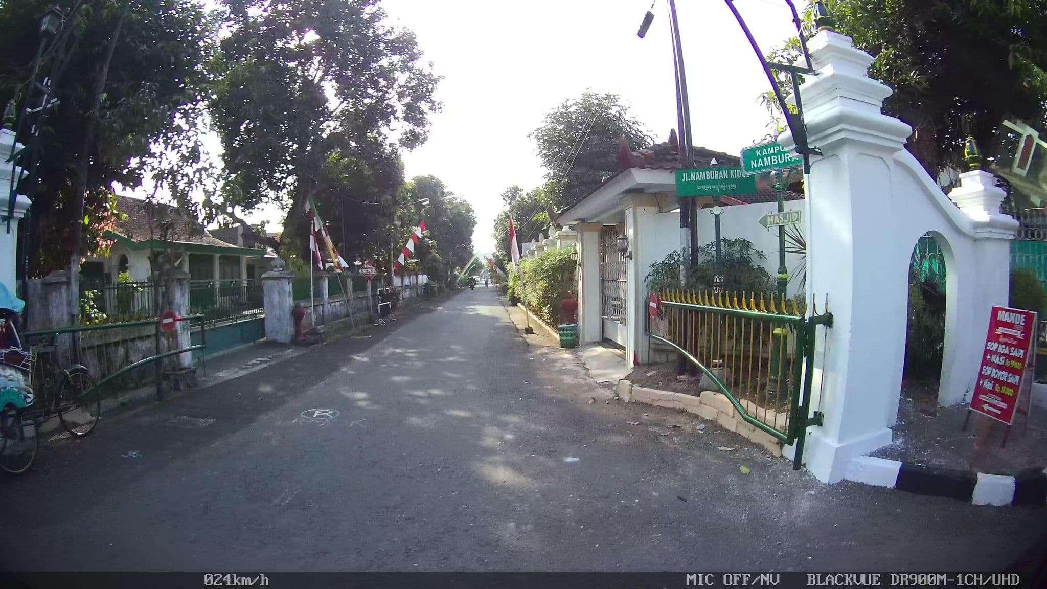 Street view near Omah Pitoe Homestay, Yogyakarta — © kaart_2 (CC BY-SA · Mapillary)