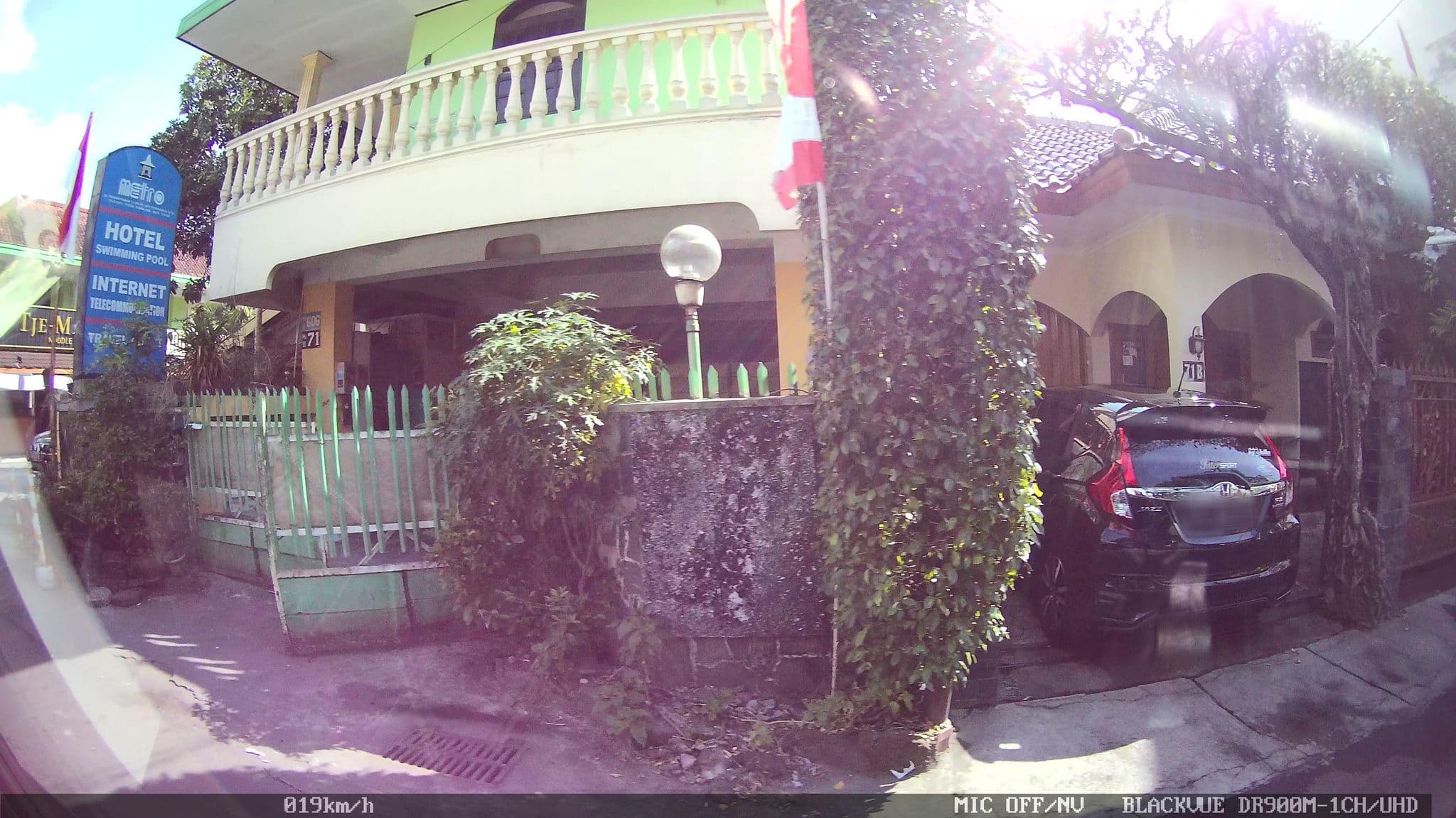 Street view near Swimming Pool Grand Rosela Hotel, Yogyakarta — © kaart_2 (CC BY-SA · Mapillary)