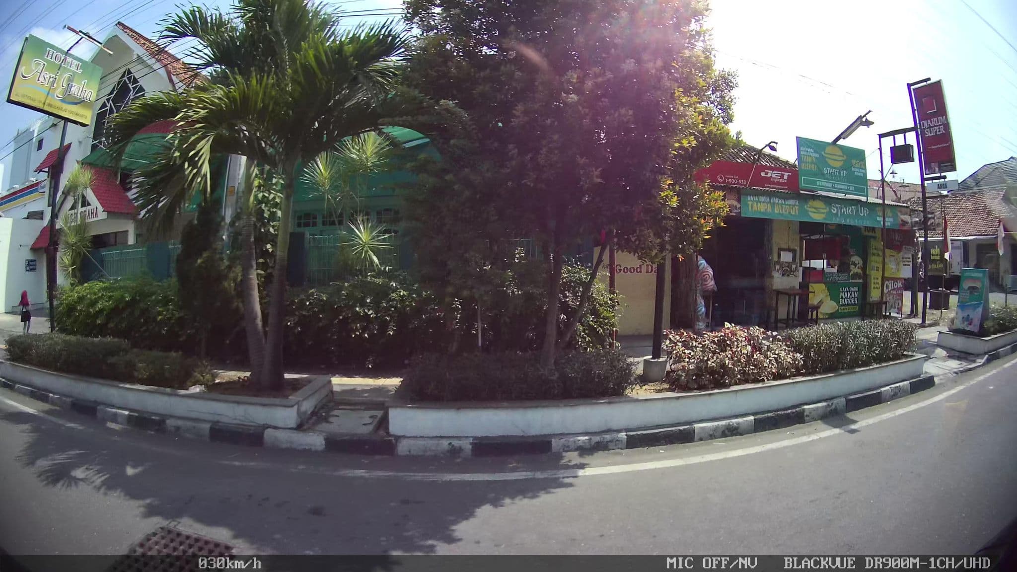 Street view near Surya Citra Jogja Hotel, Yogyakarta — © kaart_2 (CC BY-SA · Mapillary)