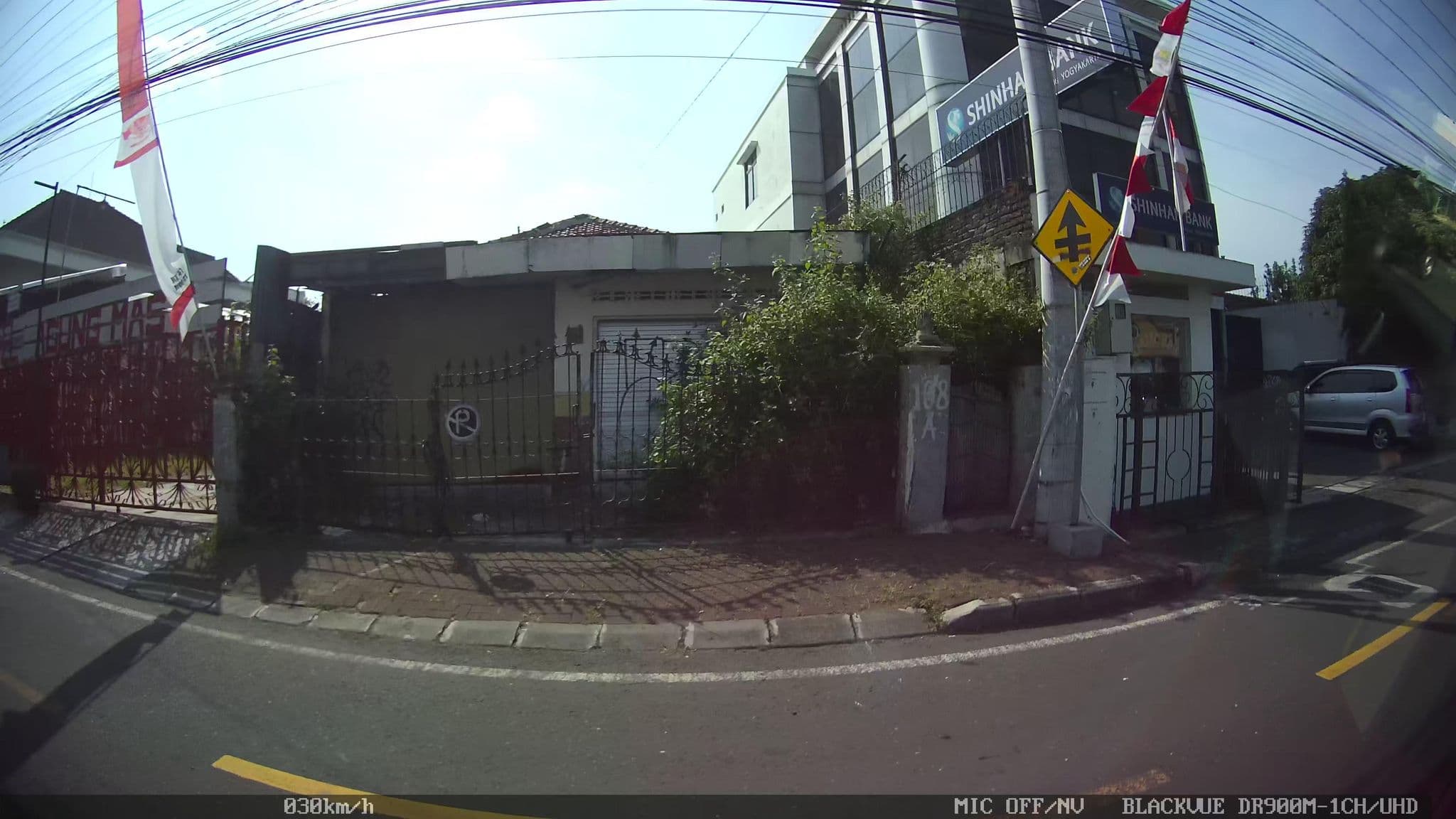Street view near Hotel Agung Mas, Yogyakarta — © kaart5 (CC BY-SA · Mapillary)