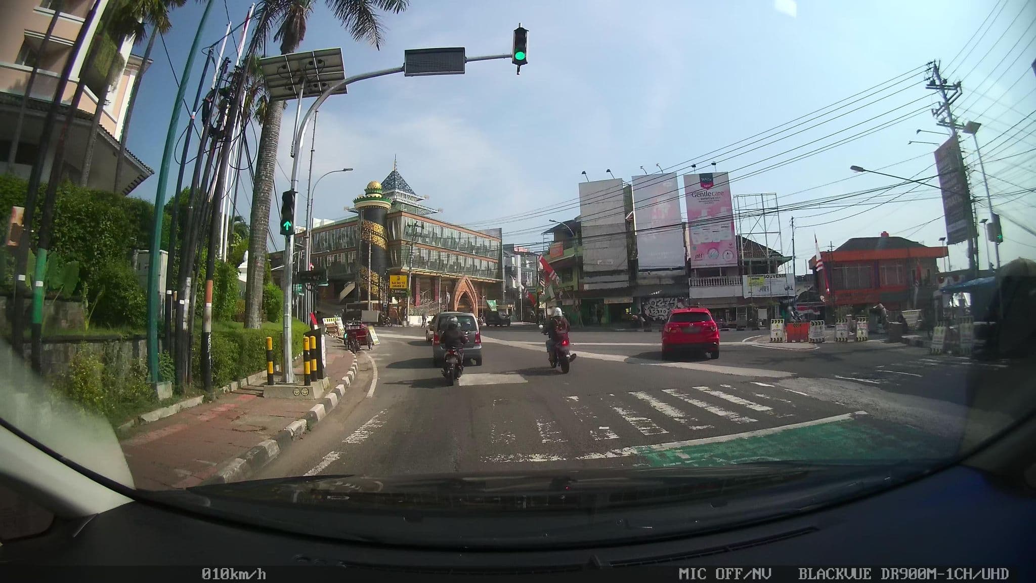 Street view near Nakula & Sadewa Meeting Room - Melia Purosani Hotel, Yogyakarta — © kaart_2 (CC BY-SA · Mapillary)
