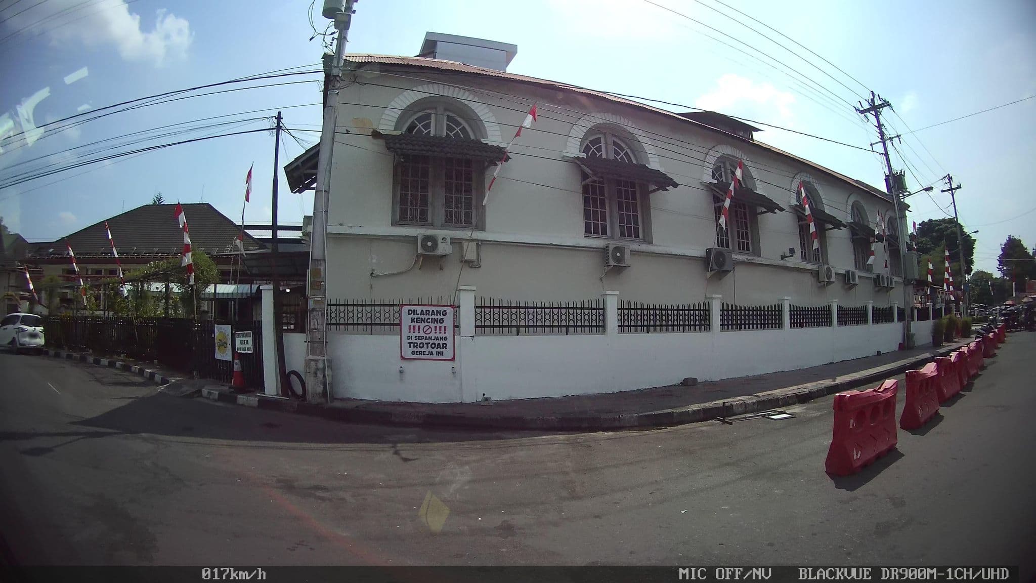Street view near Hotel borobudur, Yogyakarta — © kaart5 (CC BY-SA · Mapillary)
