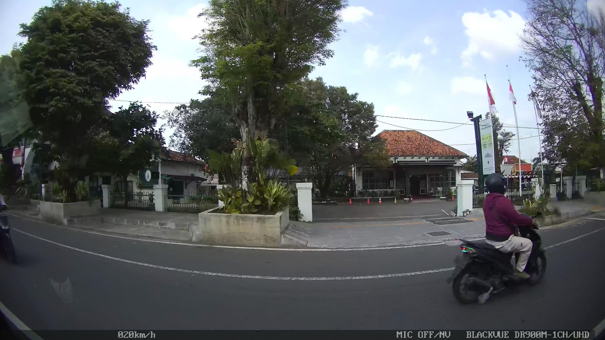 Street view near Hotel dirgahayu, Yogyakarta — © kaart_2 (CC BY-SA · Mapillary)