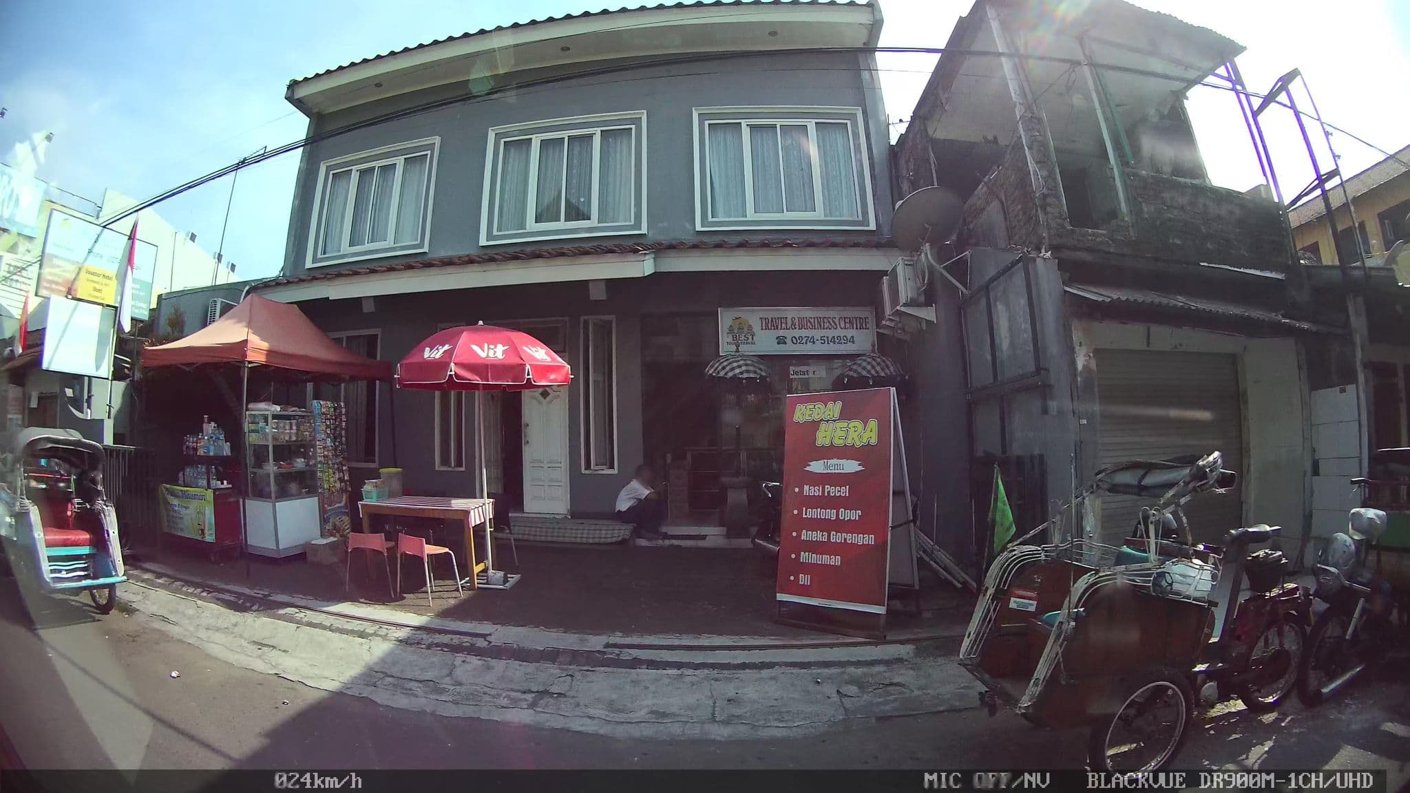 Street view near PJALosmen, Yogyakarta — © kaart_2 (CC BY-SA · Mapillary)