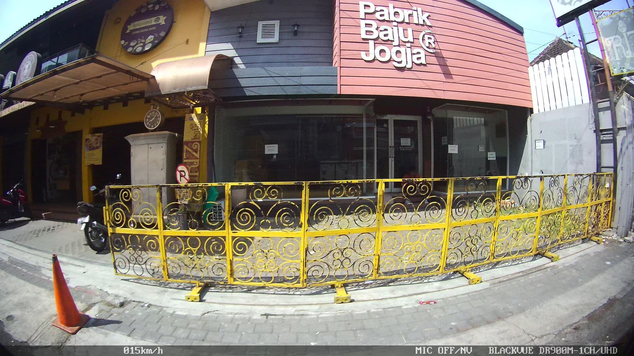 Street view near Wisma Persada, Yogyakarta — © kaart5 (CC BY-SA · Mapillary)