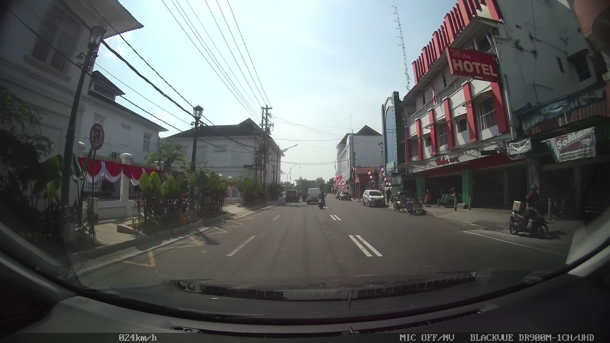 Street view near Mitra Hotel Yogyakarta, Yogyakarta — © kaart5 (CC BY-SA · Mapillary)
