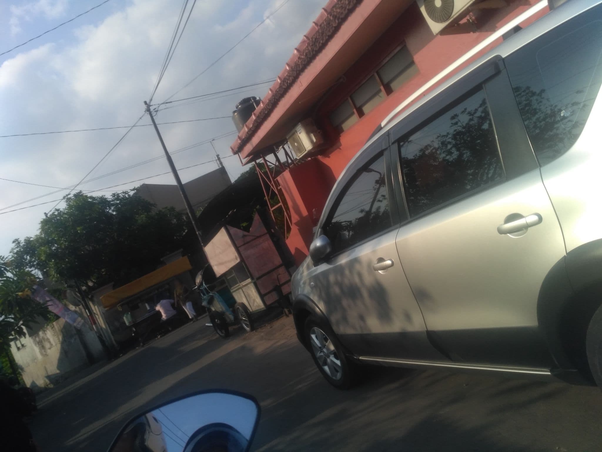 Street view near Kembar Guesthouse, Yogyakarta — © dina_permata (CC BY-SA · Mapillary)