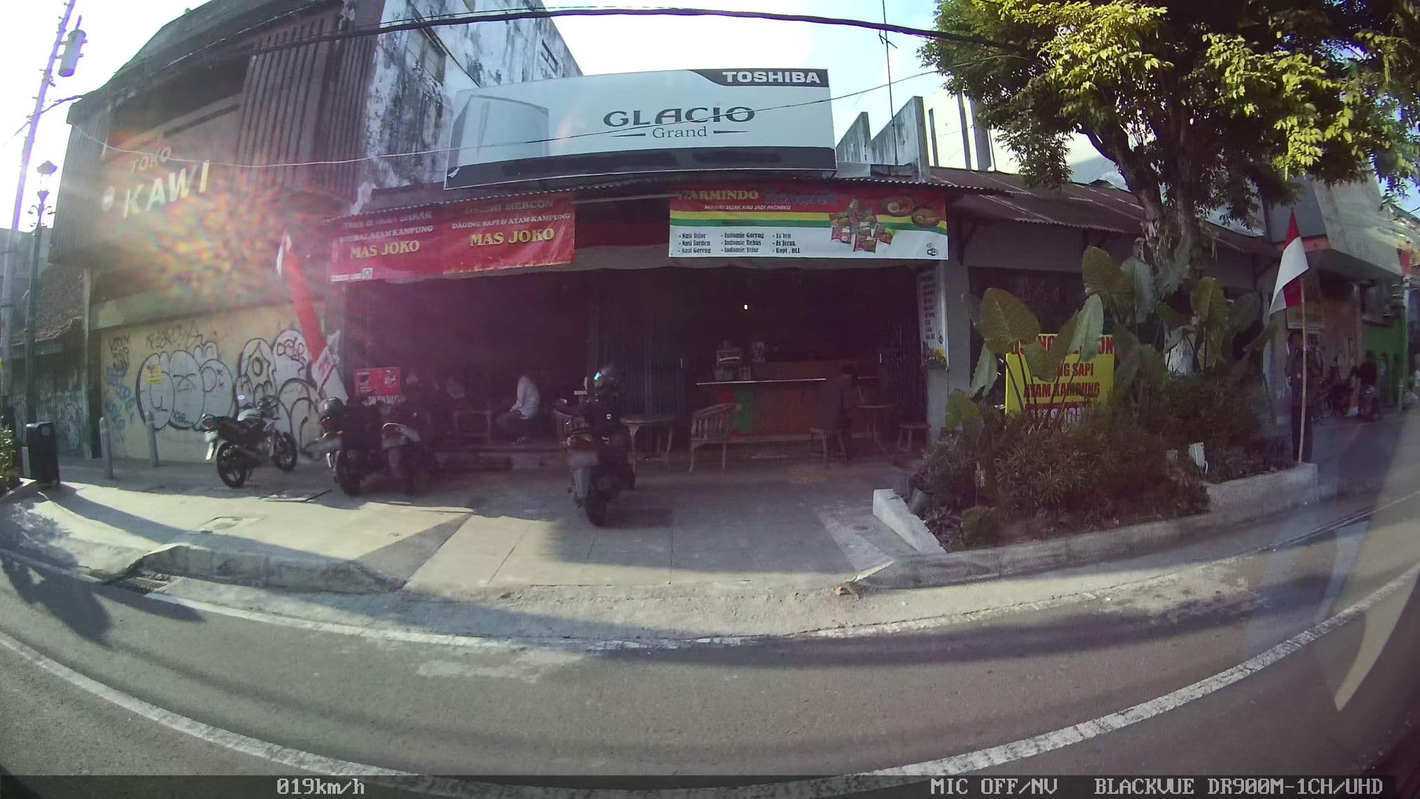 Street view near Casa Raffles Hotel, Yogyakarta — © kaart_2 (CC BY-SA · Mapillary)