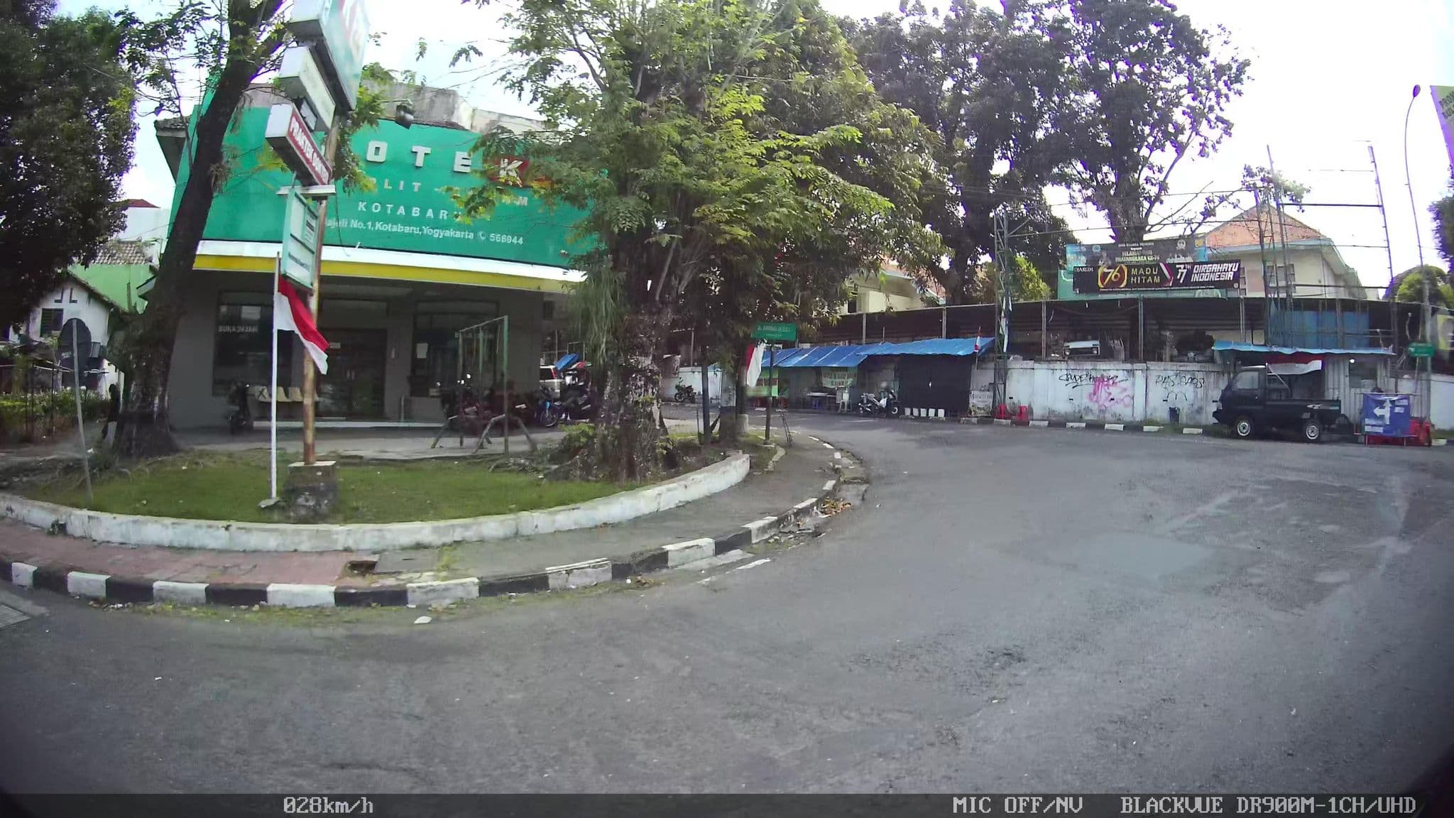 Street view near Hotel Kumborkarno, Yogyakarta — © kaart5 (CC BY-SA · Mapillary)