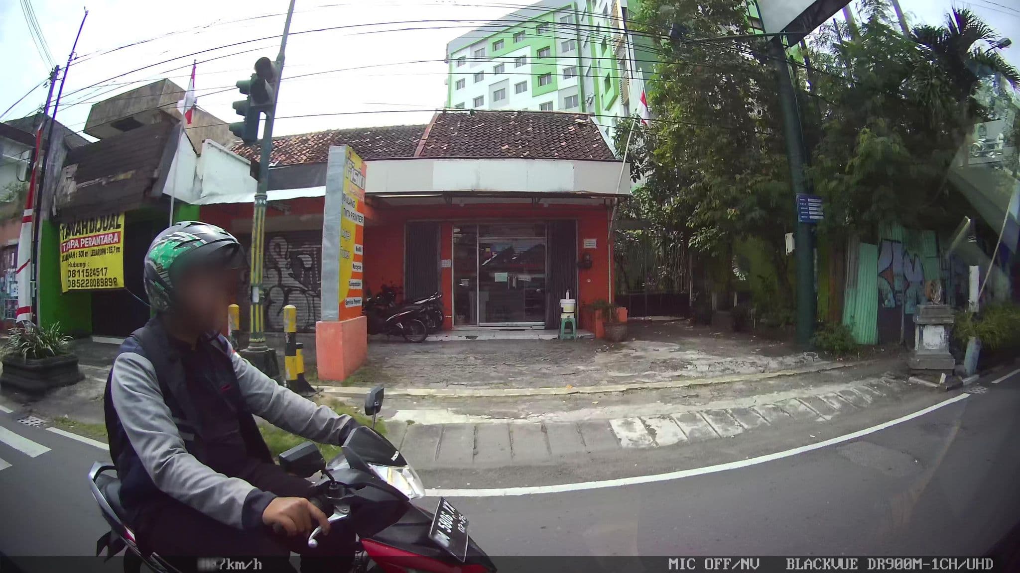 Street view near Hotel Wisnugraha, Yogyakarta — © kaart_2 (CC BY-SA · Mapillary)