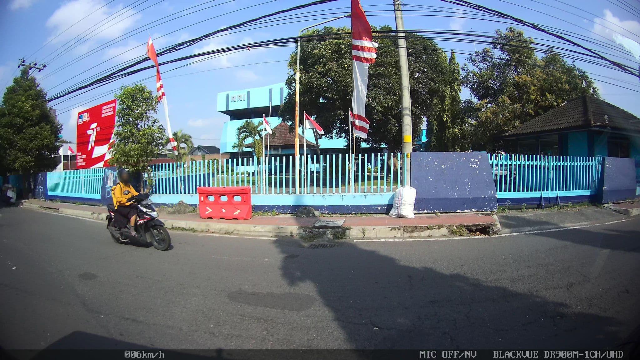 Street view near Koperasi Hyatt Regency Yogyakarta, Yogyakarta — © kaart_1 (CC BY-SA · Mapillary)