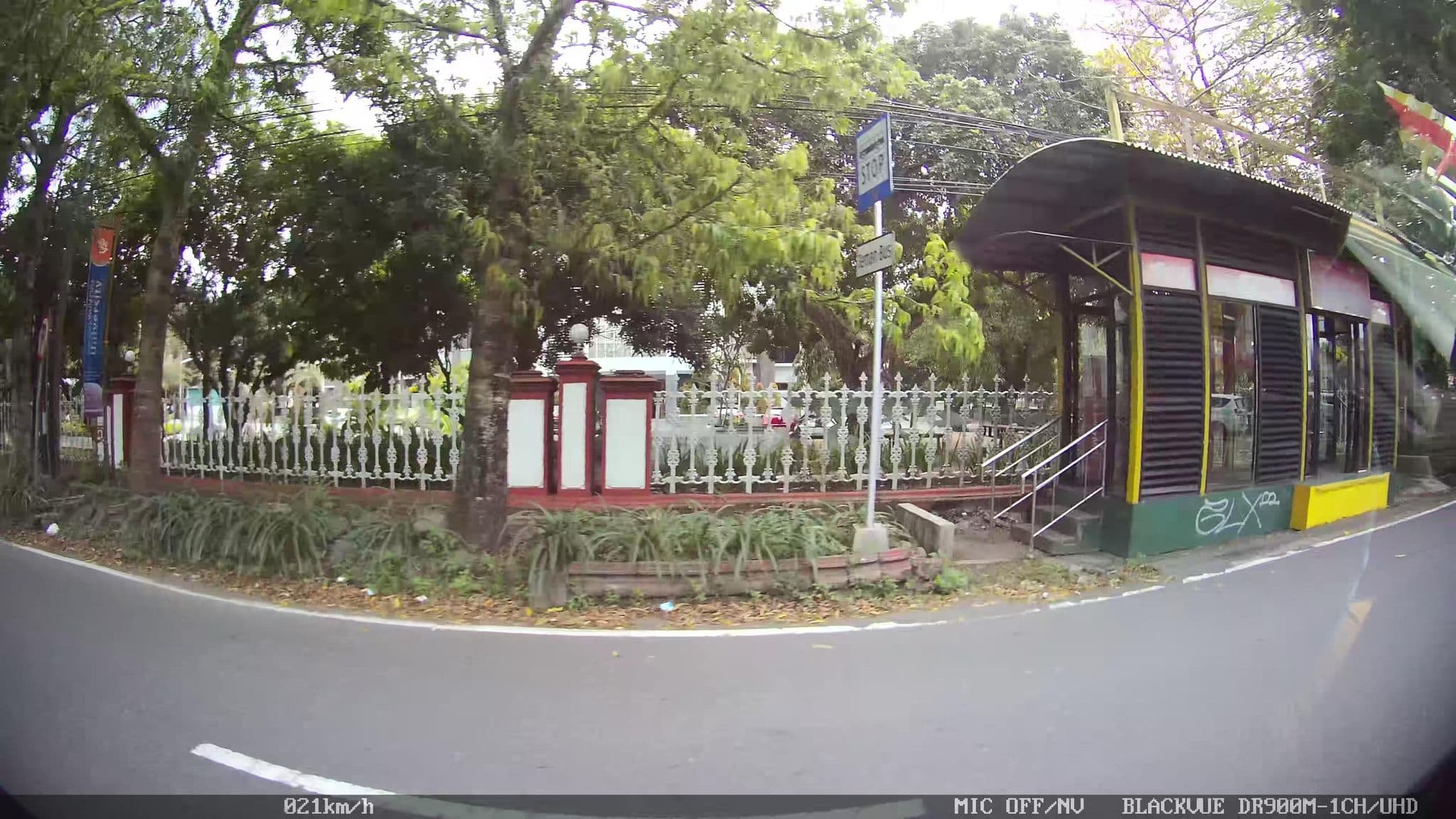 Street view near Mawar Saron Hotel, Yogyakarta — © kaart5 (CC BY-SA · Mapillary)