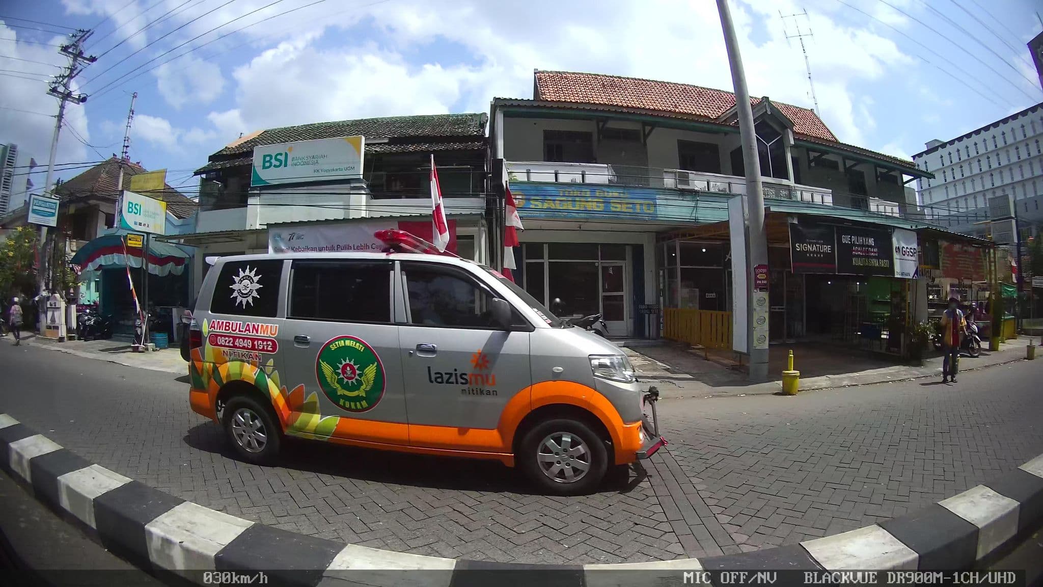 Street view near Debo's room, Yogyakarta — © kaart_2 (CC BY-SA · Mapillary)