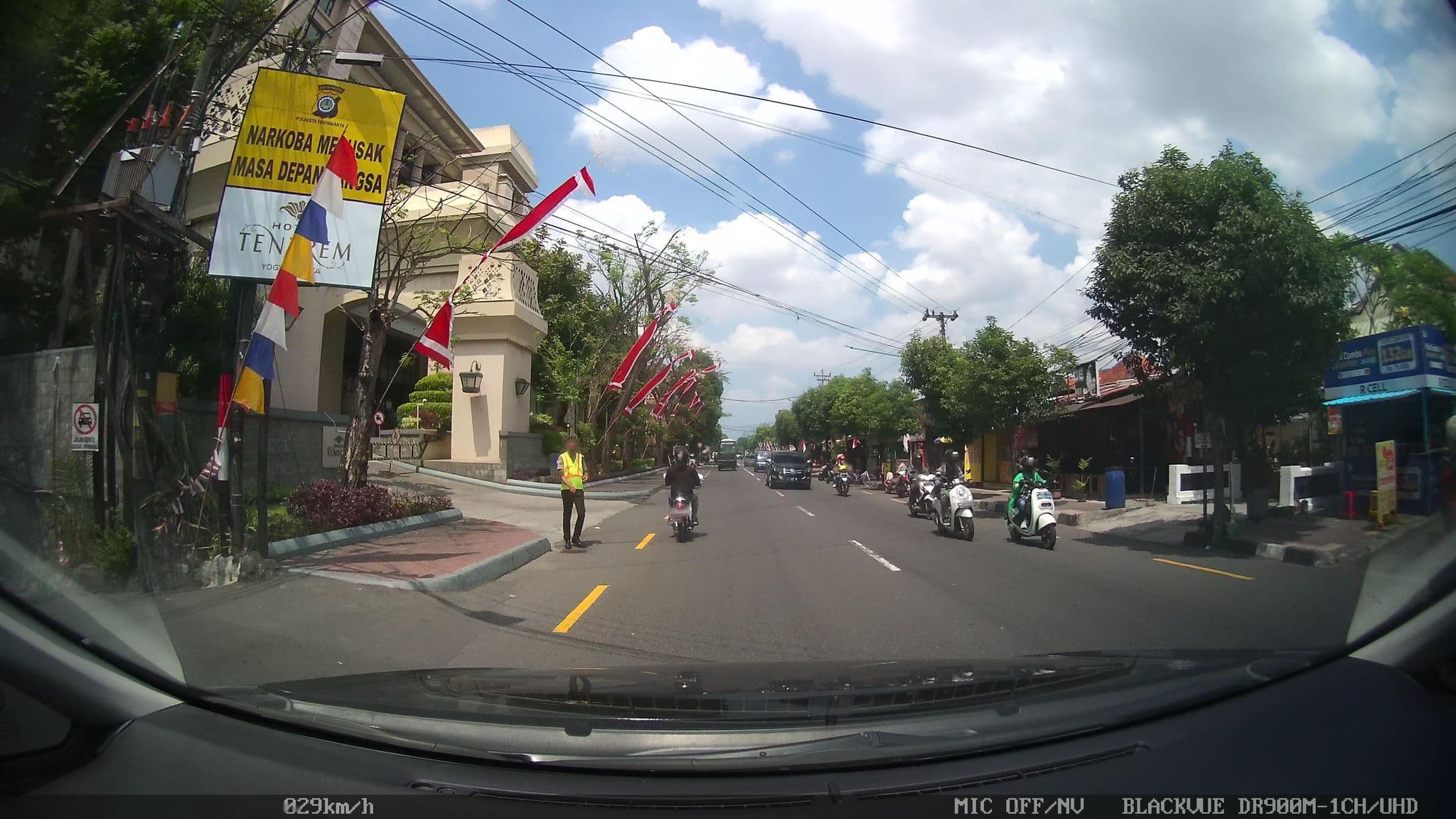 Street view near Toilet pom bensin, Yogyakarta — © kaart_1 (CC BY-SA · Mapillary)
