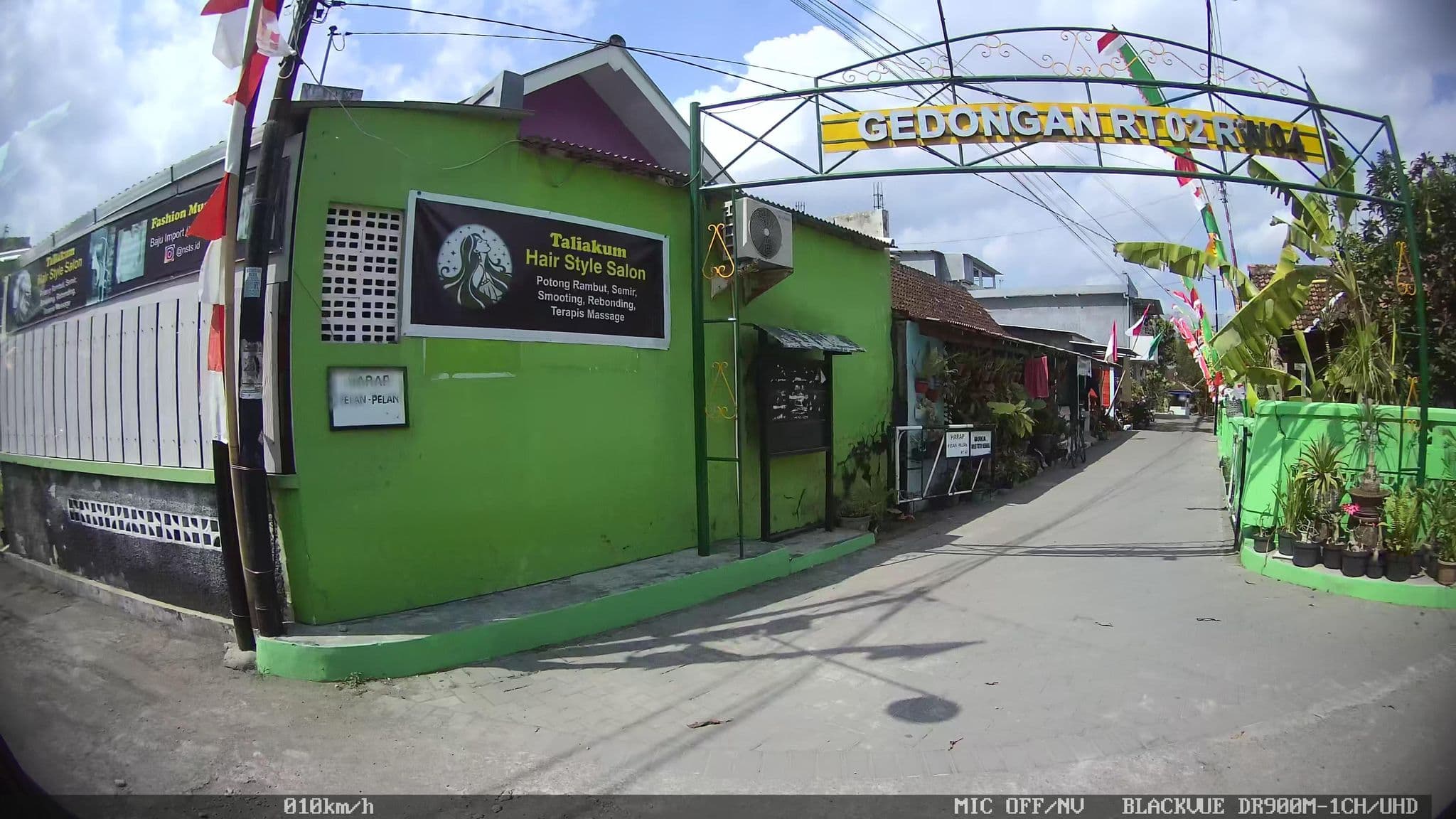 Street view near Kos Putri "Oca", Melati — © kaart_1 (CC BY-SA · Mapillary)