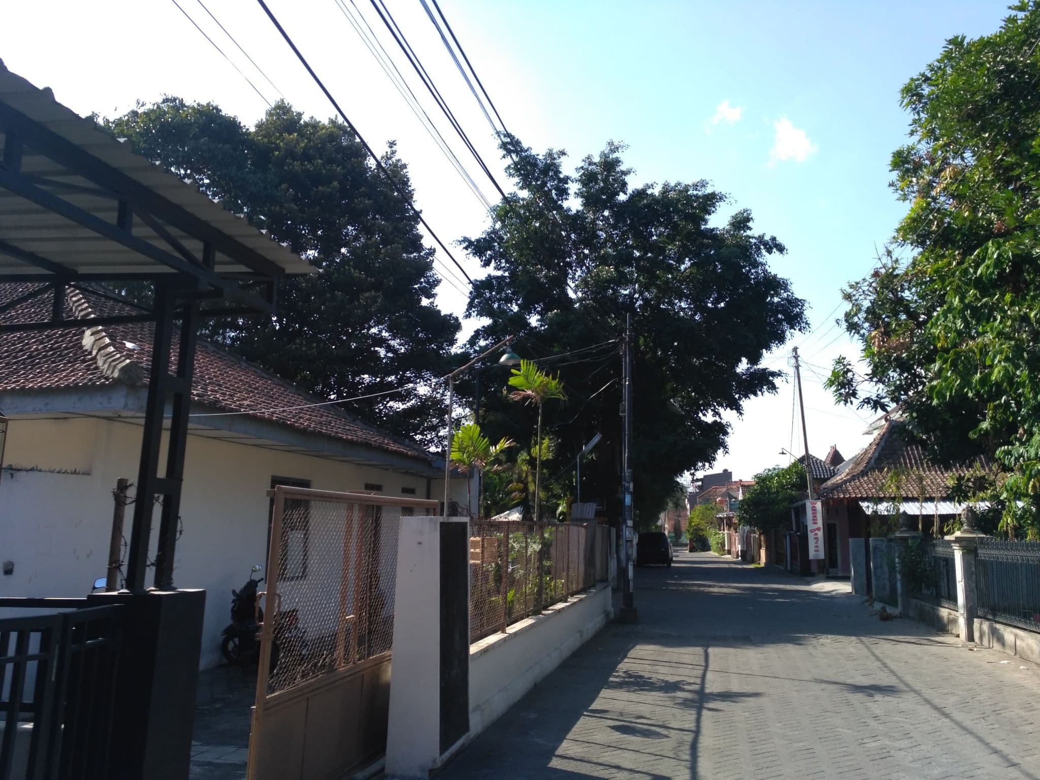 Street view near RedDoorz near Universitas Negeri Yogyakarta 2, Melati — © dina_permata (CC BY-SA · Mapillary)