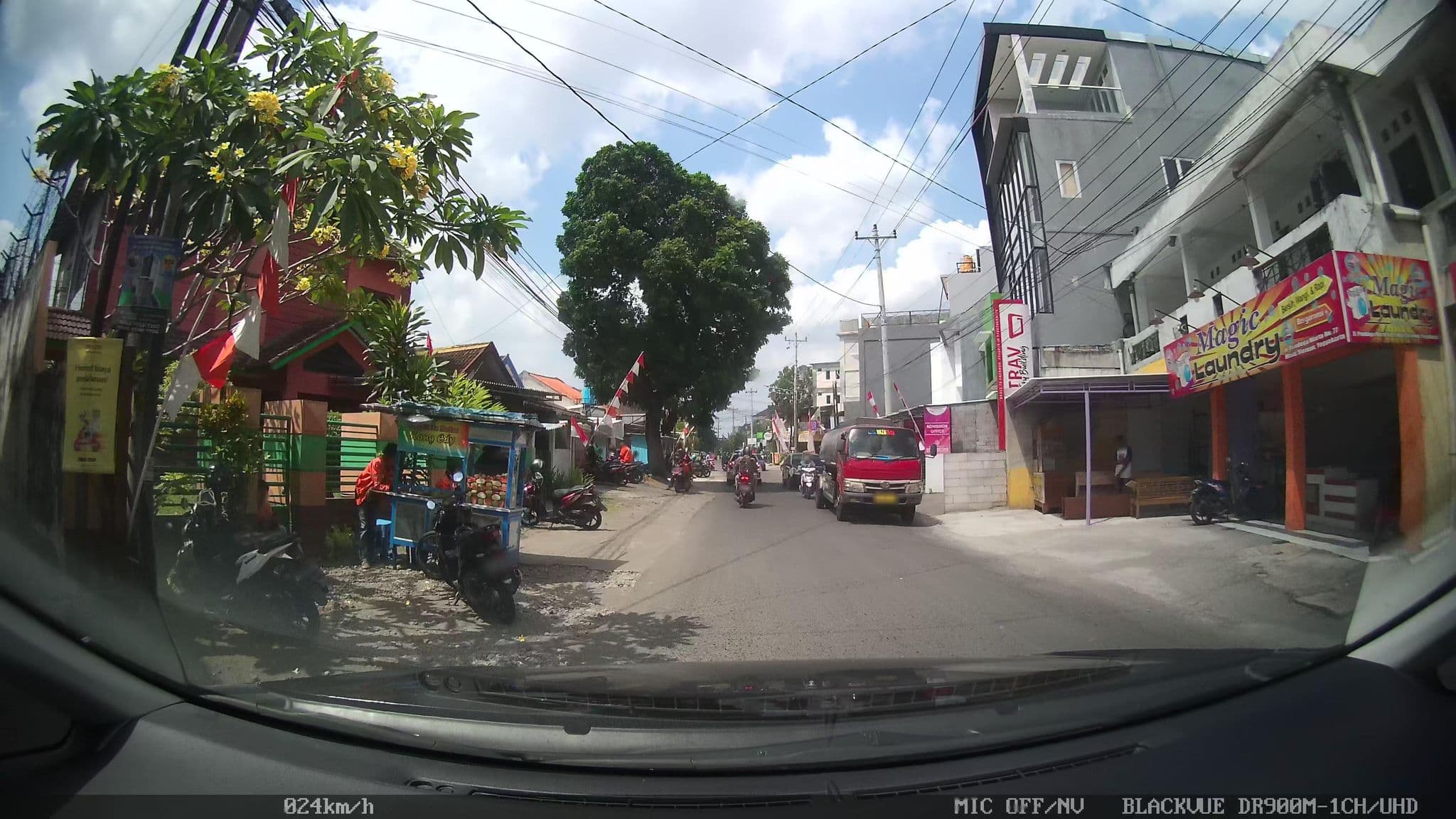 Street view near Aditara Residence Pandega Marta, Melati — © kaart_2 (CC BY-SA · Mapillary)