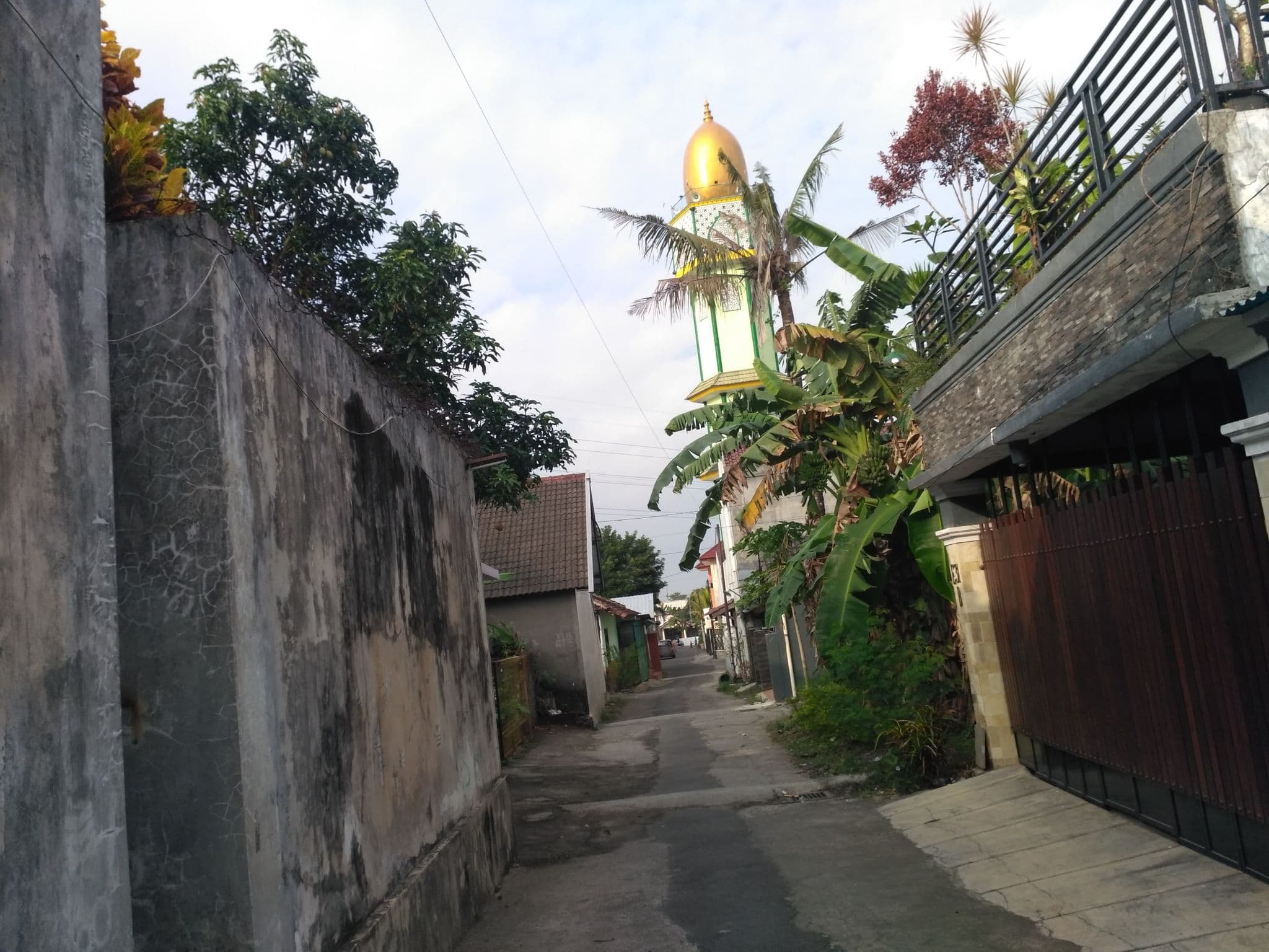 Street view near Joglo Agung, Melati — © dina_permata (CC BY-SA · Mapillary)