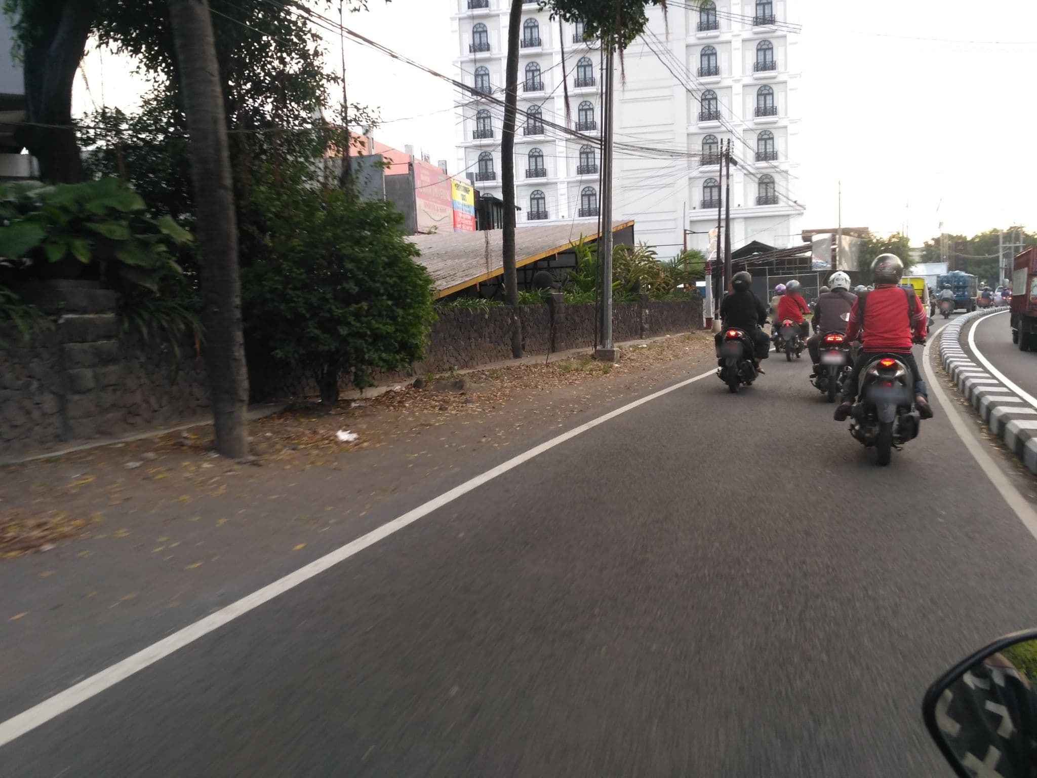 Street view near Wartel Saka, Melati — © dina_permata (CC BY-SA · Mapillary)