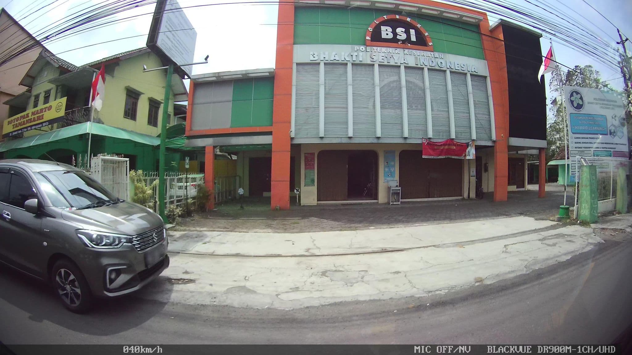 Street view near ZEN Rooms Near Jogja Expo Center, Yogyakarta — © kaart5 (CC BY-SA · Mapillary)