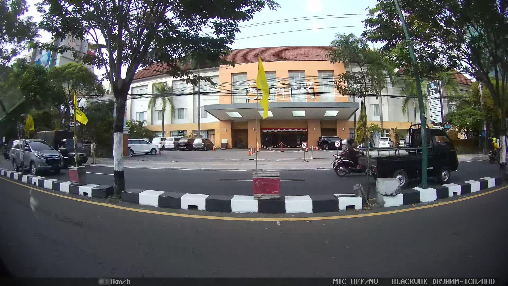 Street view near LPPA Hotel, Yogyakarta — © kaart_2 (CC BY-SA · Mapillary)