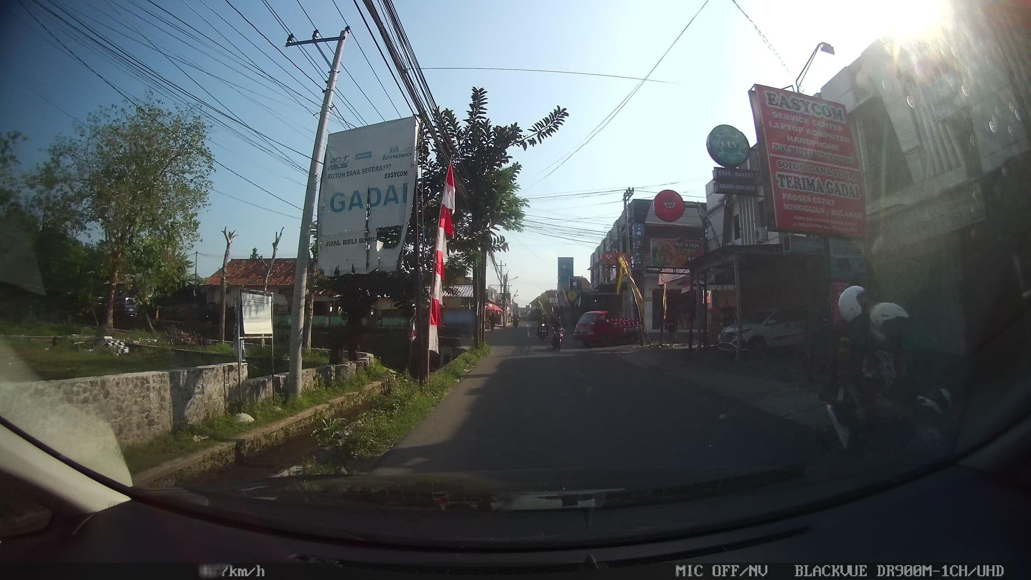 Street view near Hotel Jepara Indah International Jepara, Yogyakarta — © kaart_1 (CC BY-SA · Mapillary)